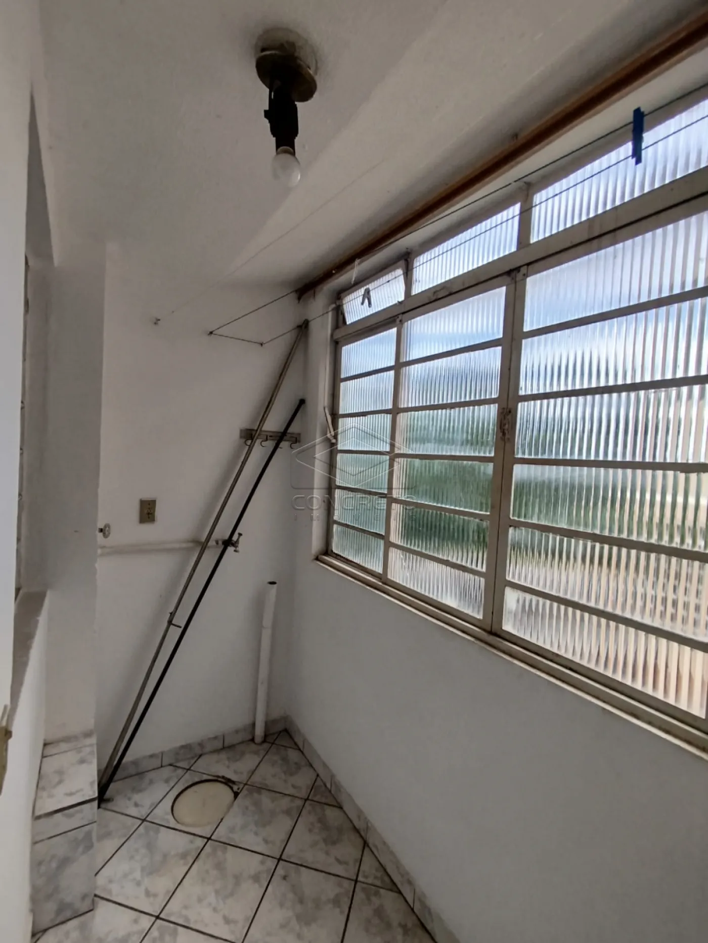 Comprar Apartamento / Padr&atilde;o em Bauru R$ 165.000,00 - Foto 4