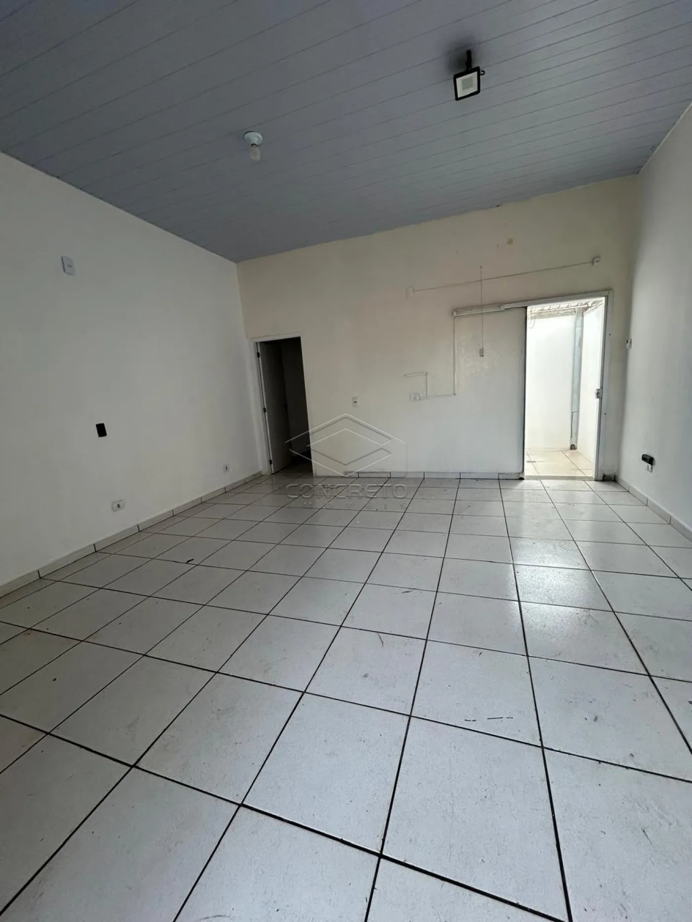 Alugar Comercial / Sal&atilde;o em Len&ccedil;&oacute;is Paulista R$ 1.000,00 - Foto 1