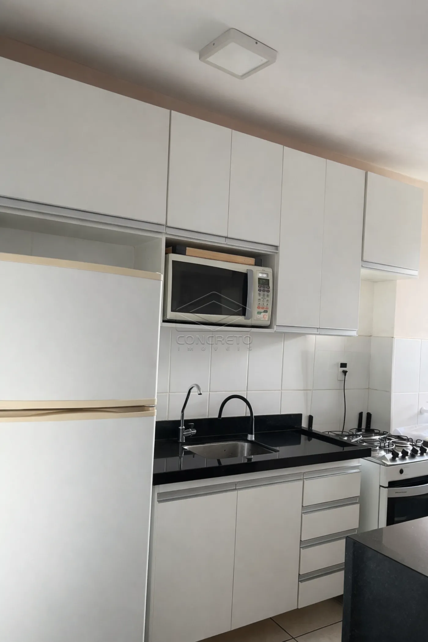 Comprar Apartamento / Padr&atilde;o em Len&ccedil;&oacute;is Paulista R$ 270.000,00 - Foto 3