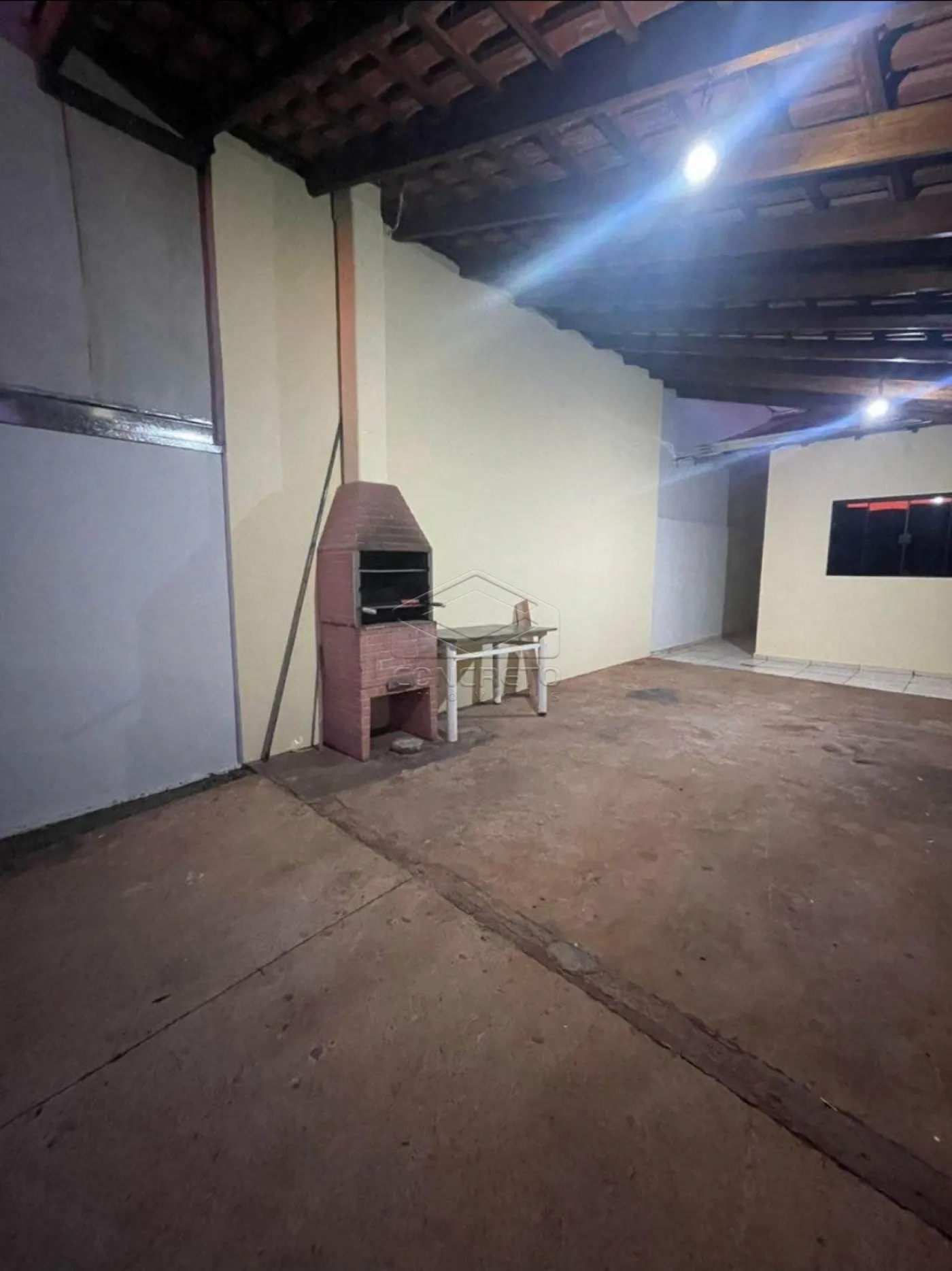 Comprar Casa / Resid&ecirc;ncia em Len&ccedil;&oacute;is Paulista R$ 420.000,00 - Foto 1