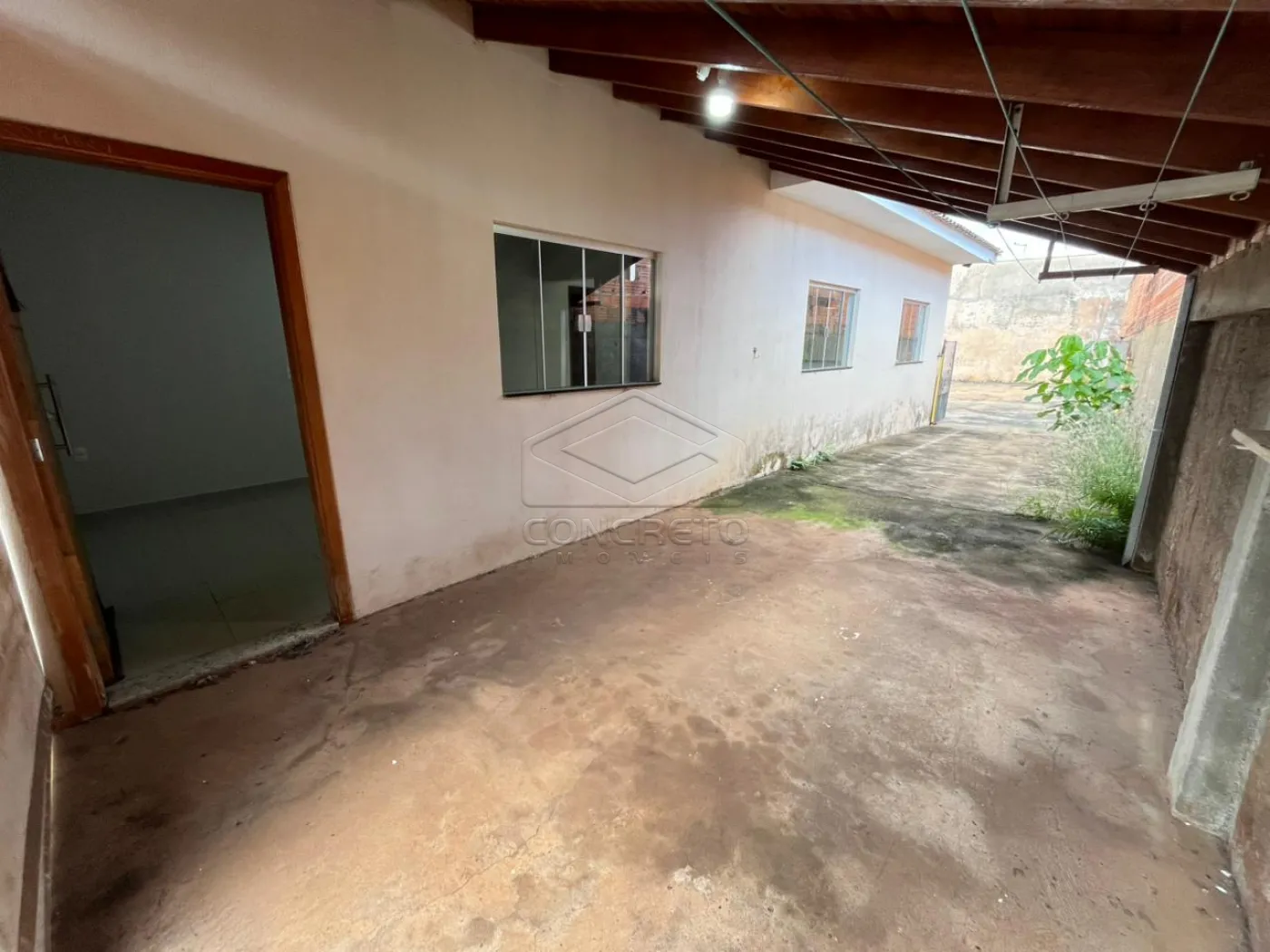 Comprar Casa / Padr&atilde;o em Len&ccedil;&oacute;is Paulista R$ 520.000,00 - Foto 2