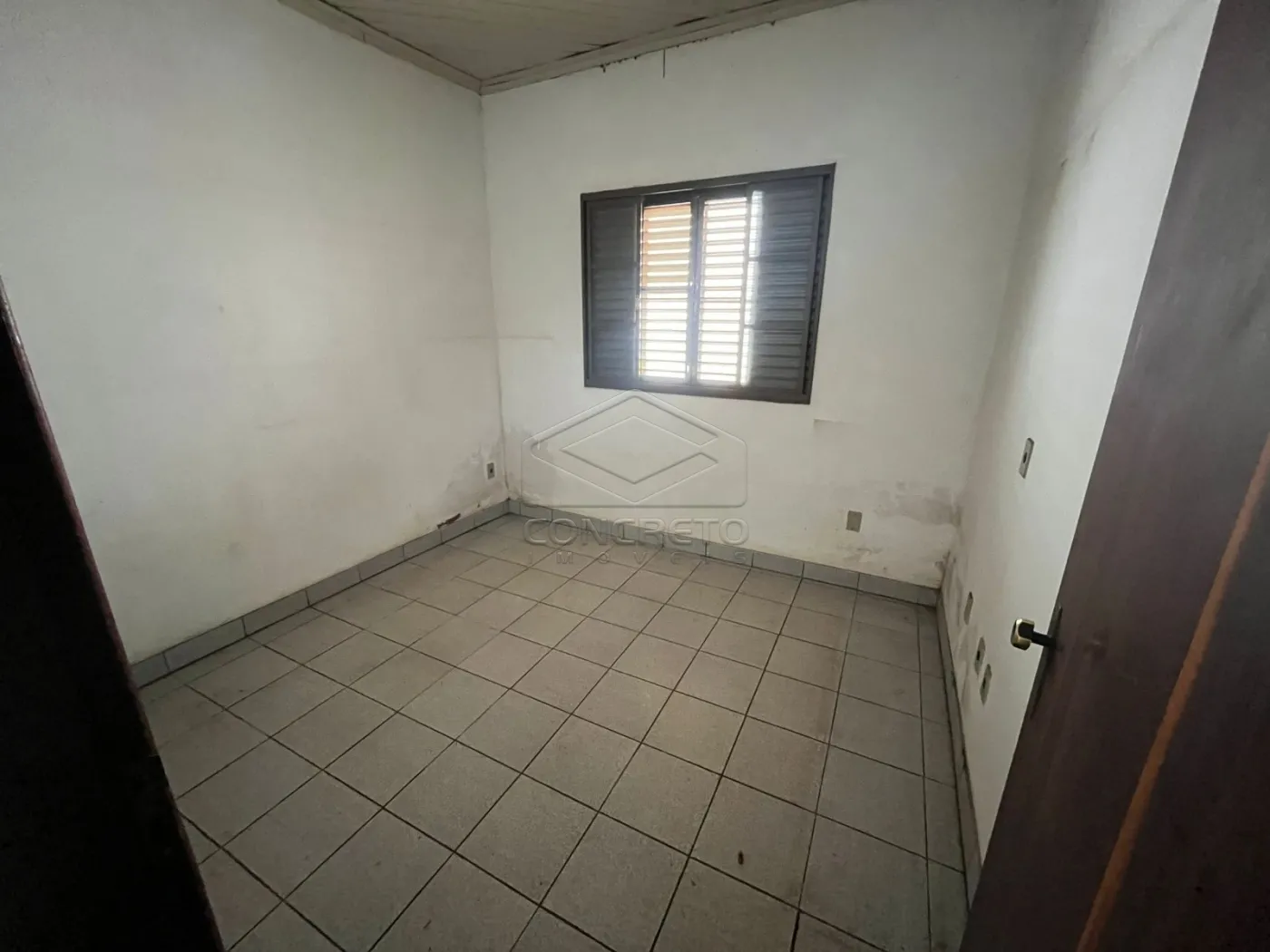 Comprar Casa / Padr&atilde;o em Len&ccedil;&oacute;is Paulista R$ 200.000,00 - Foto 9