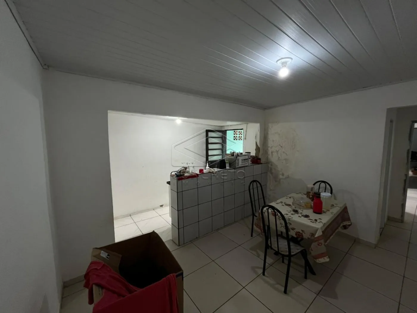 Comprar Casa / Padr&atilde;o em Len&ccedil;&oacute;is Paulista R$ 200.000,00 - Foto 5