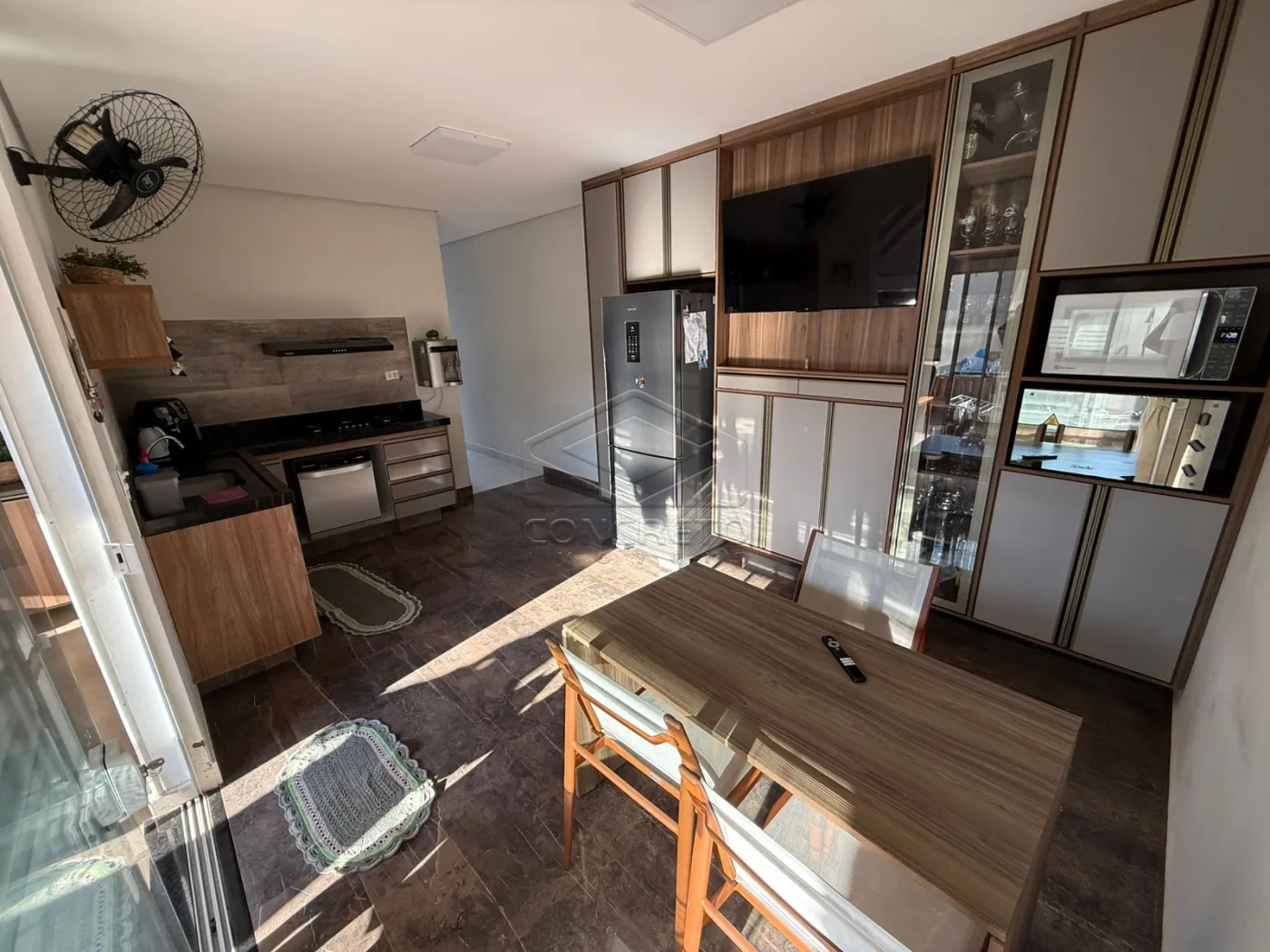 Comprar Casa / Sobrado em Len&ccedil;&oacute;is Paulista R$ 800.000,00 - Foto 3