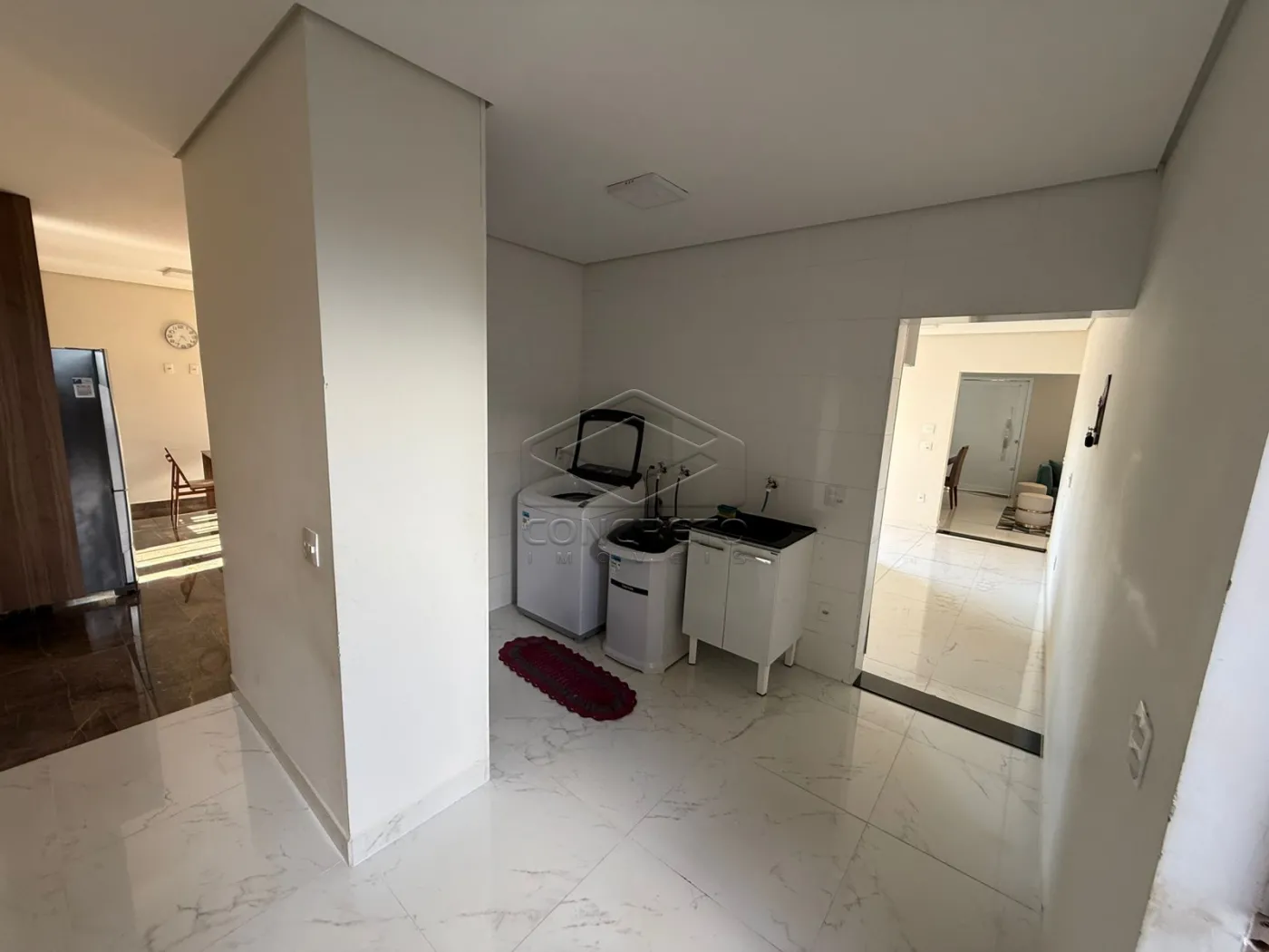 Comprar Casa / Sobrado em Len&ccedil;&oacute;is Paulista R$ 800.000,00 - Foto 5