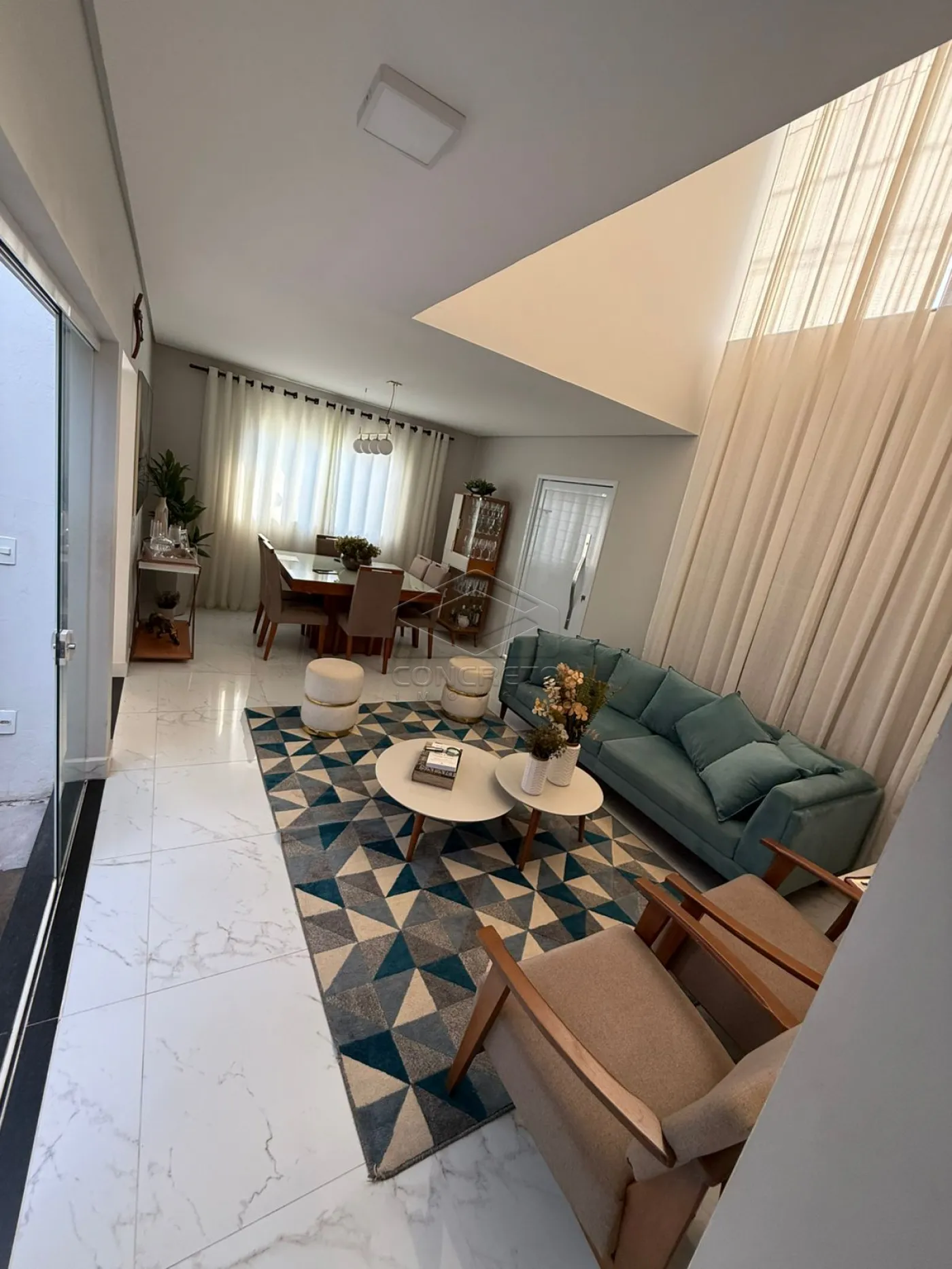 Comprar Casa / Sobrado em Len&ccedil;&oacute;is Paulista R$ 800.000,00 - Foto 7