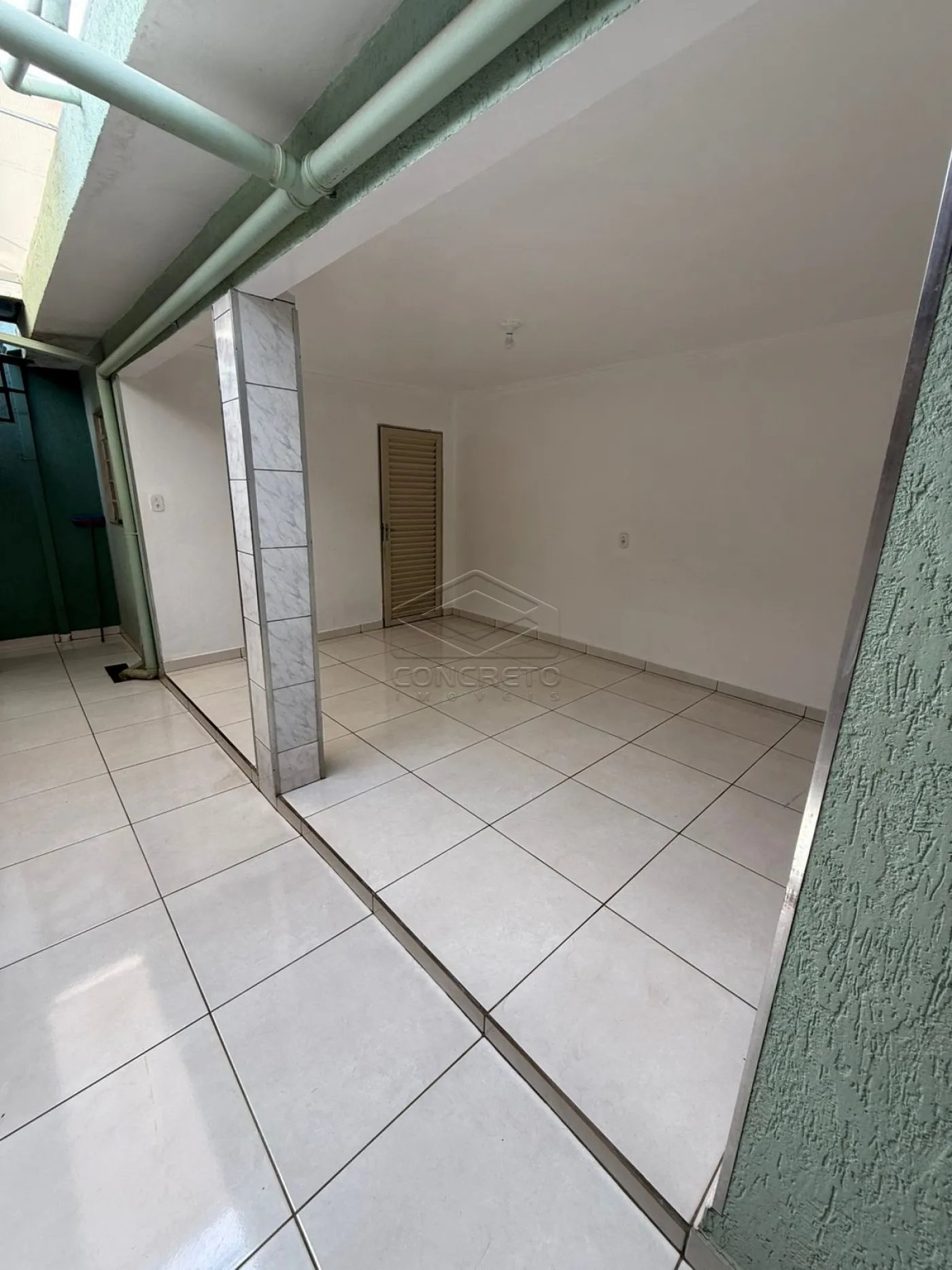 Comprar Casa / Padr&atilde;o em Len&ccedil;&oacute;is Paulista R$ 450.000,00 - Foto 2