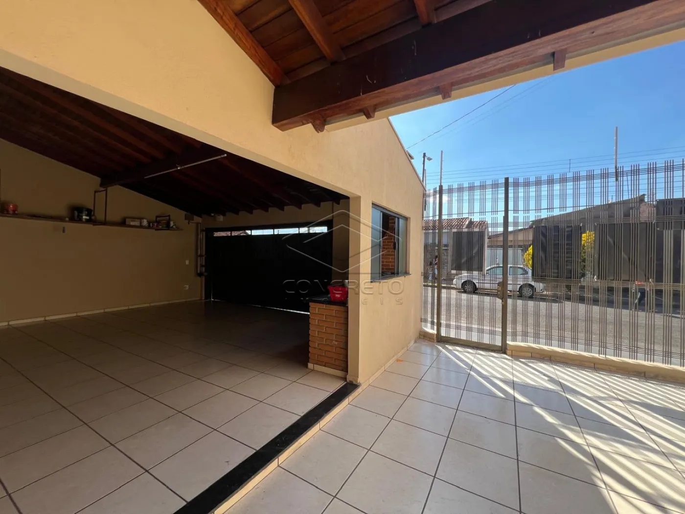 Comprar Casa / Sobrado em Len&ccedil;&oacute;is Paulista R$ 750.000,00 - Foto 3