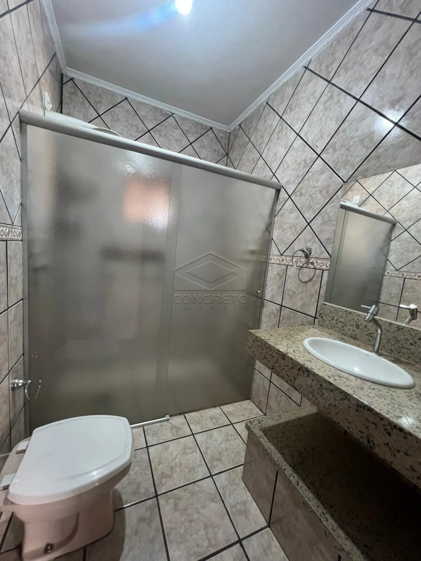 Comprar Casa / Sobrado em Len&ccedil;&oacute;is Paulista R$ 750.000,00 - Foto 6