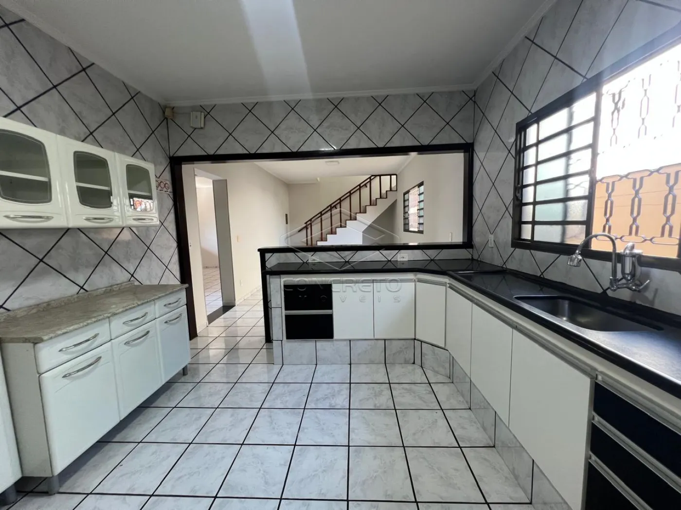 Comprar Casa / Sobrado em Len&ccedil;&oacute;is Paulista R$ 750.000,00 - Foto 12
