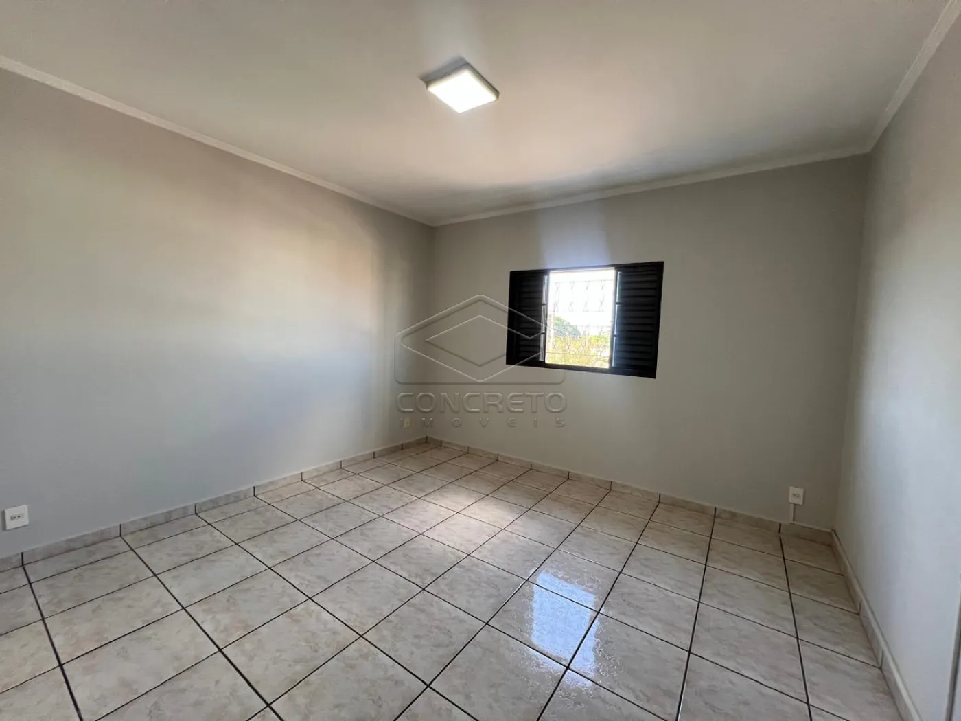 Comprar Casa / Sobrado em Len&ccedil;&oacute;is Paulista R$ 750.000,00 - Foto 16