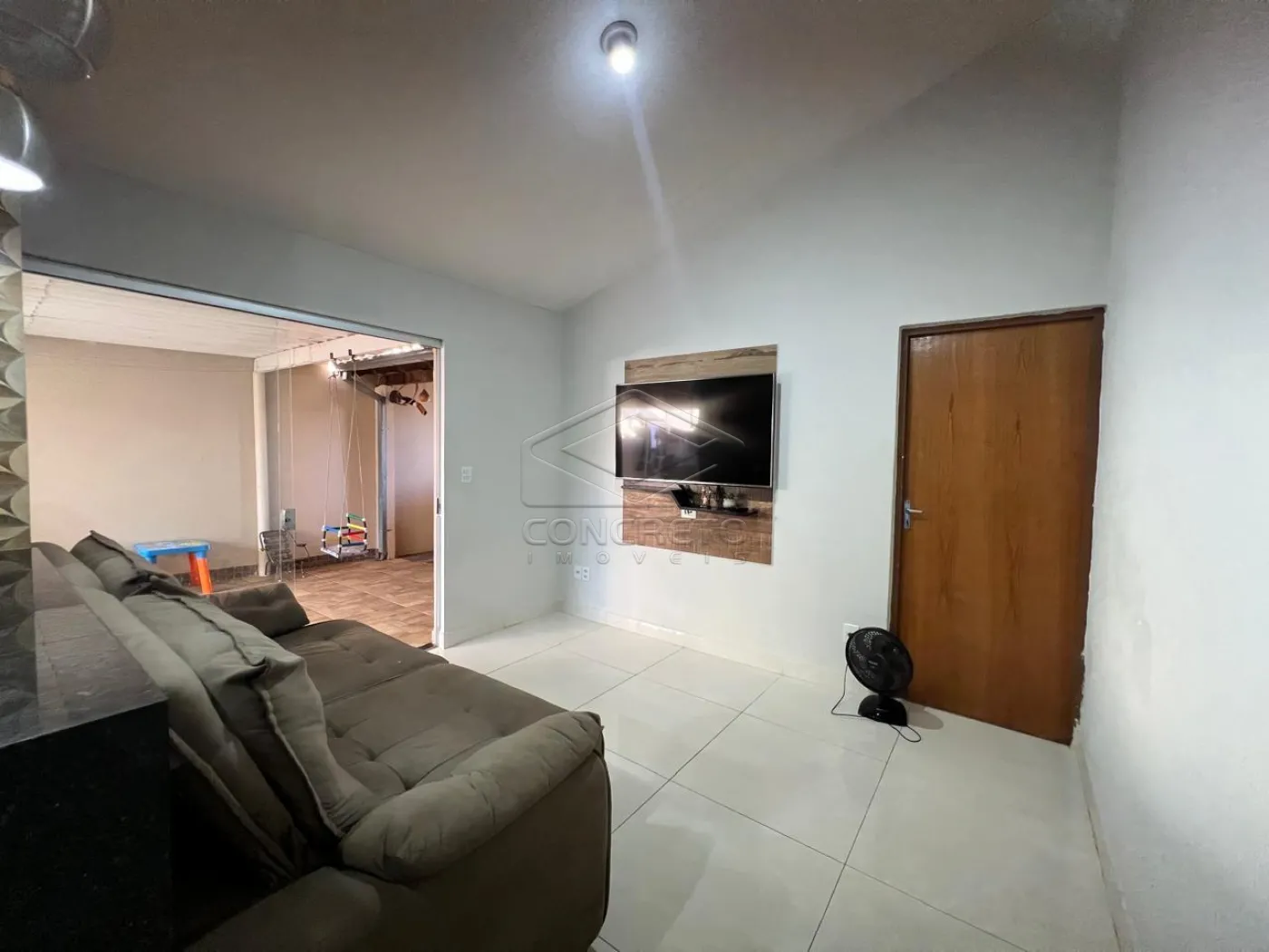 Comprar Casa / Condom&iacute;nio em Len&ccedil;&oacute;is Paulista R$ 270.000,00 - Foto 1