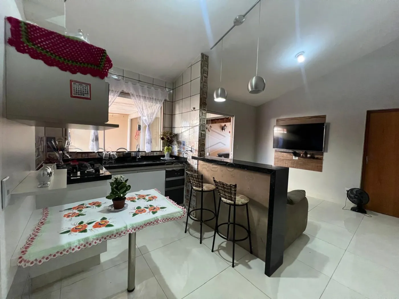 Comprar Casa / Condom&iacute;nio em Len&ccedil;&oacute;is Paulista R$ 270.000,00 - Foto 3