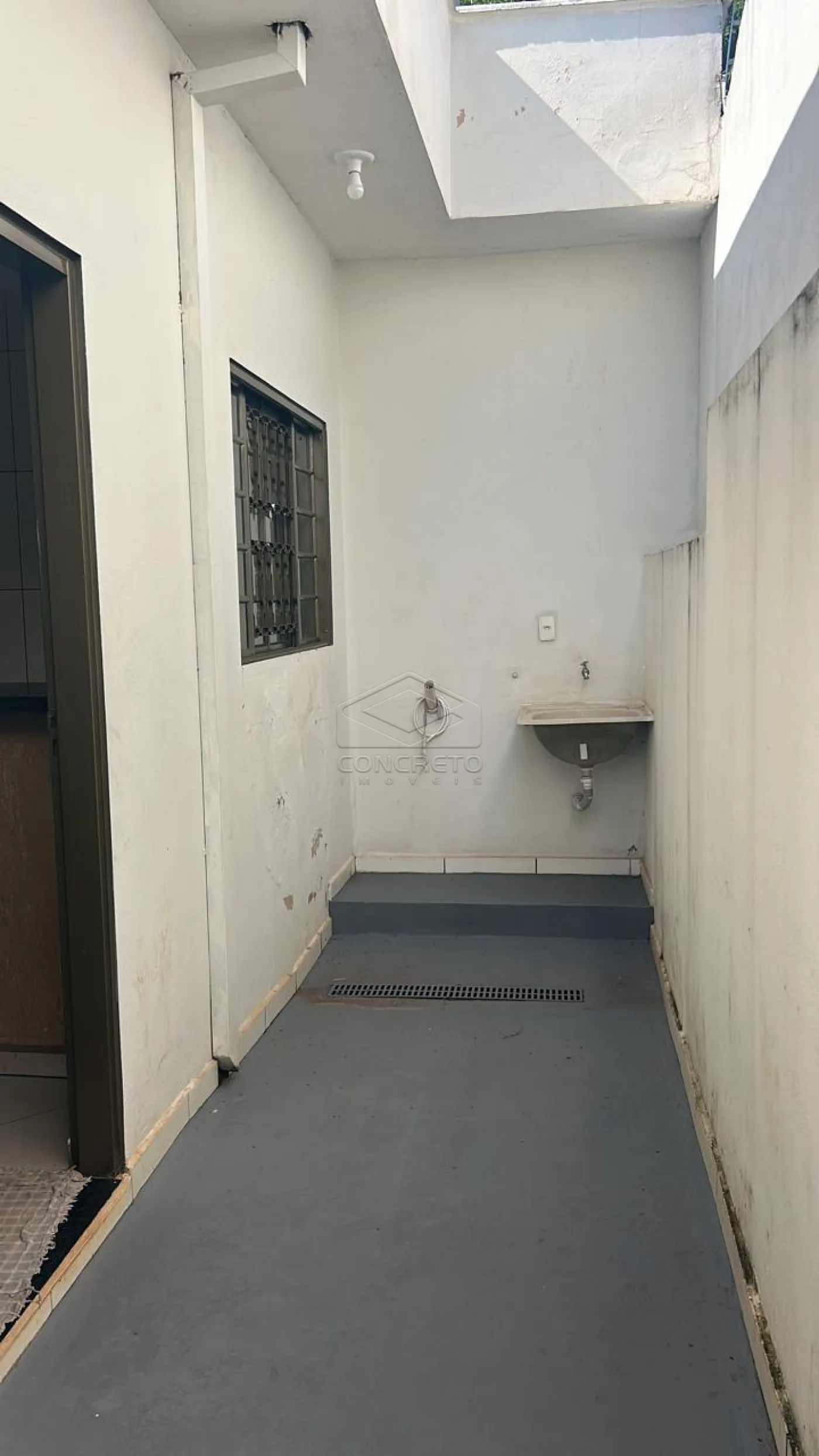 Alugar Casa / Padr&atilde;o em Len&ccedil;&oacute;is Paulista R$ 4.500,00 - Foto 8