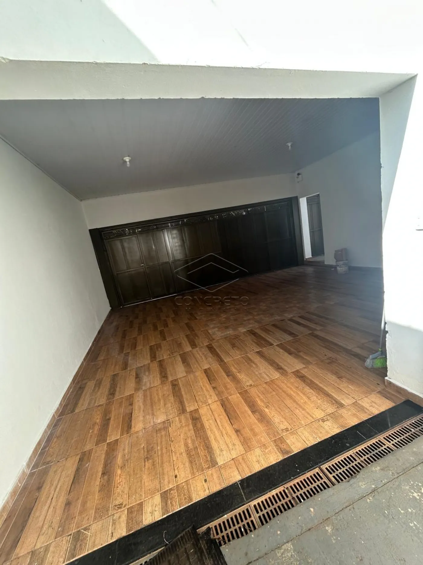 Alugar Casa / Padr&atilde;o em Len&ccedil;&oacute;is Paulista R$ 4.500,00 - Foto 15