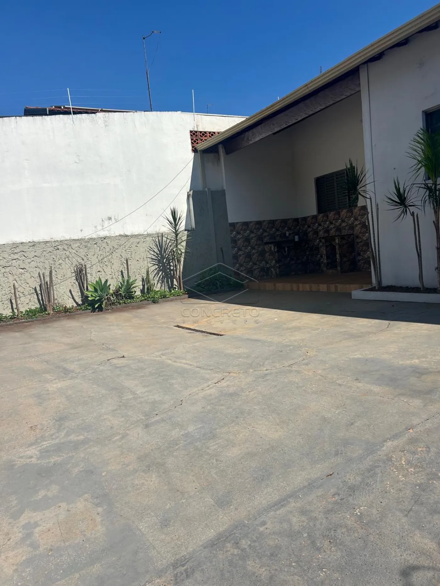 Alugar Casa / Padr&atilde;o em Len&ccedil;&oacute;is Paulista R$ 4.500,00 - Foto 16