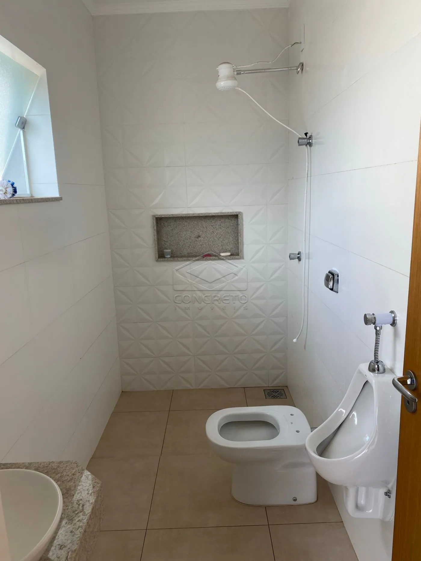 Alugar Casa / Edicula em Len&ccedil;&oacute;is Paulista R$ 2.250,00 - Foto 4