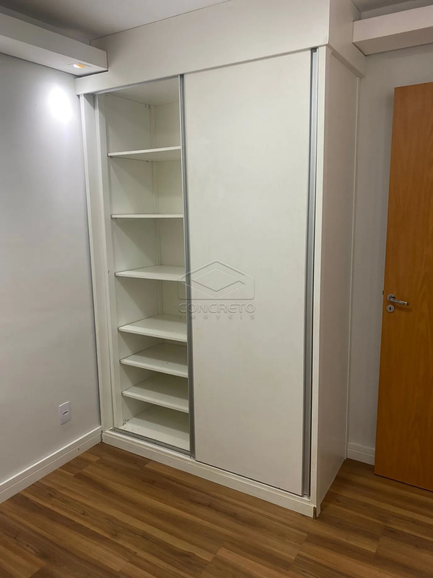 Alugar Apartamento / Padr&atilde;o em Botucatu R$ 1.500,00 - Foto 8