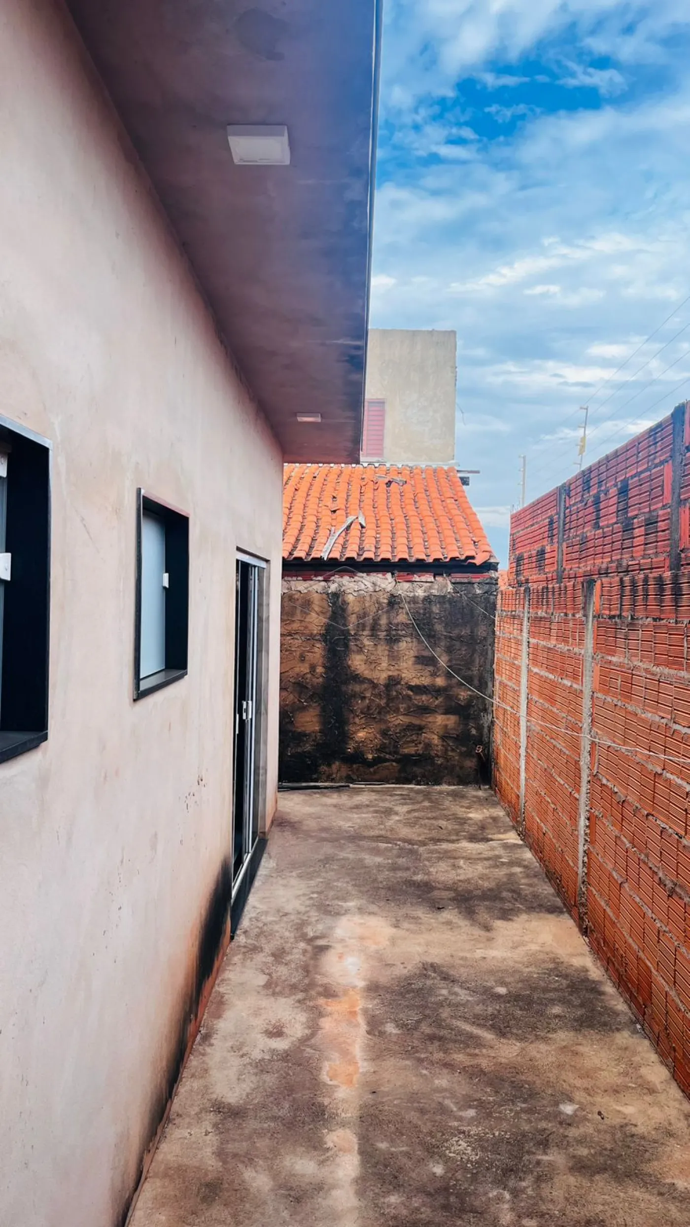 Comprar Casa / Resid&ecirc;ncia em Len&ccedil;&oacute;is Paulista R$ 400.000,00 - Foto 16