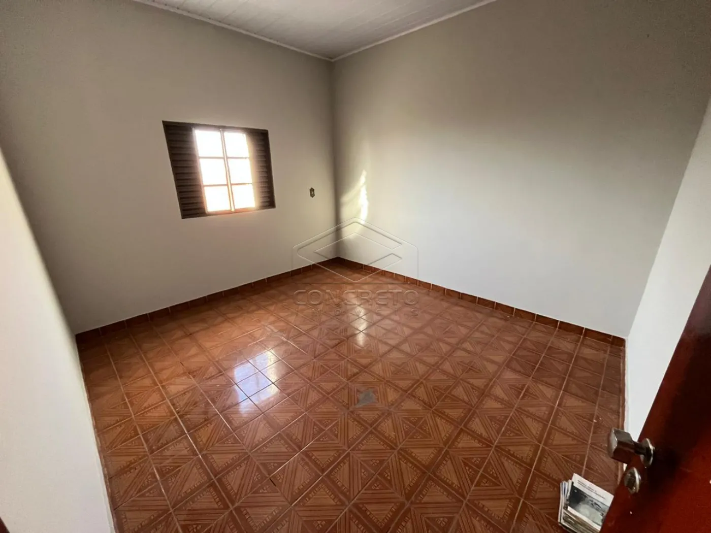 Comprar Casa / Padr&atilde;o em Len&ccedil;&oacute;is Paulista R$ 395.000,00 - Foto 5