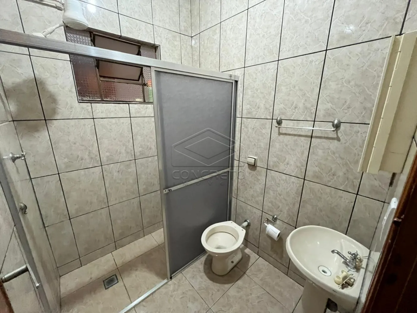 Comprar Casa / Padr&atilde;o em Len&ccedil;&oacute;is Paulista R$ 395.000,00 - Foto 6