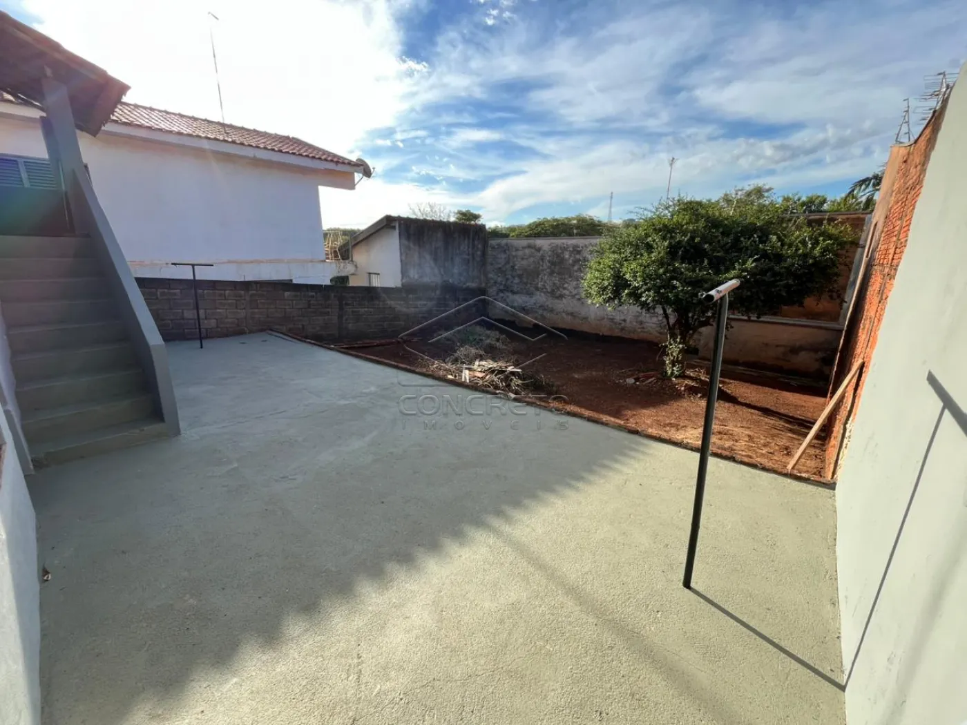 Comprar Casa / Padr&atilde;o em Len&ccedil;&oacute;is Paulista R$ 395.000,00 - Foto 11