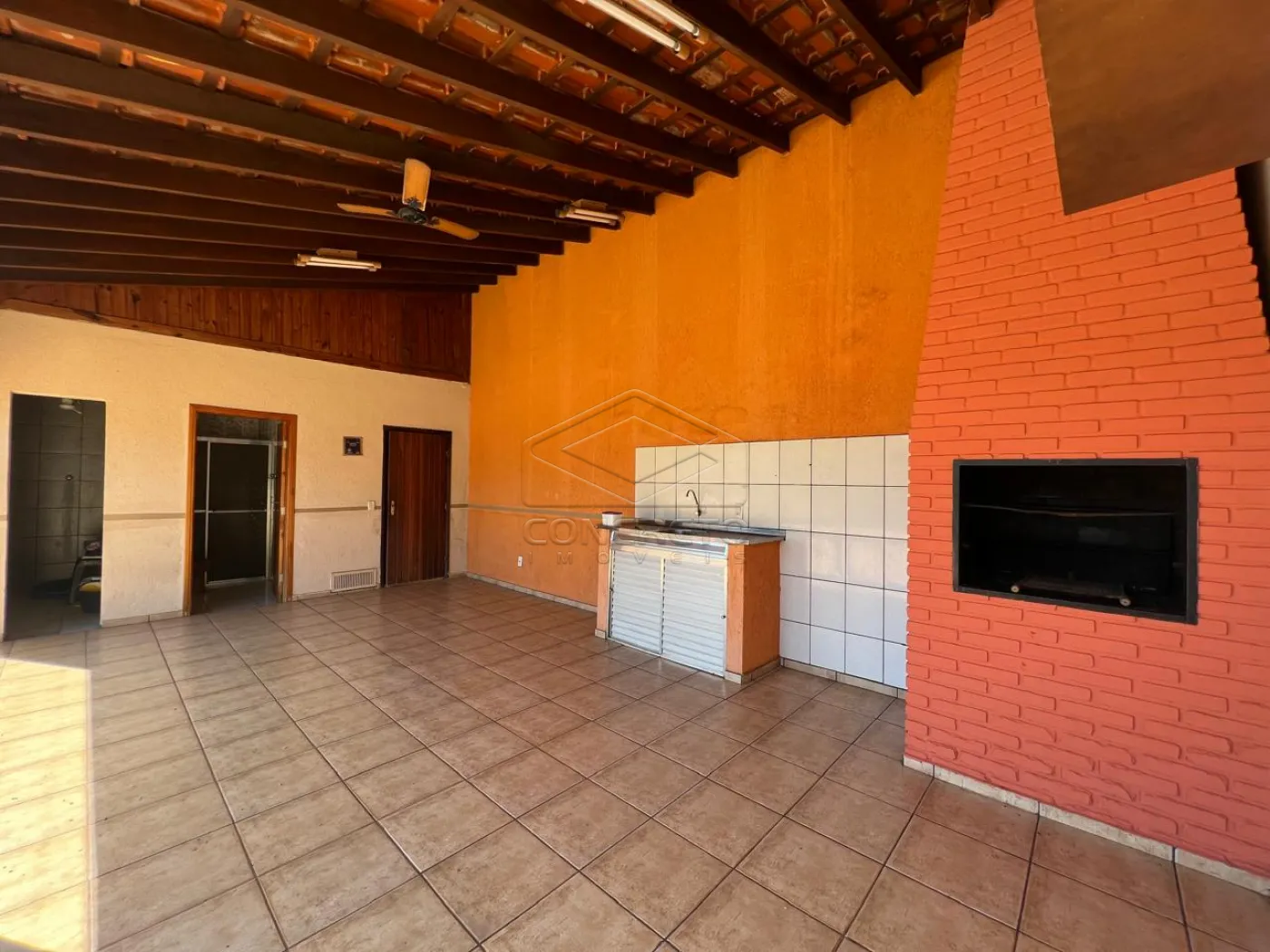 Alugar Casa / Padr&atilde;o em Len&ccedil;&oacute;is Paulista R$ 3.000,00 - Foto 2