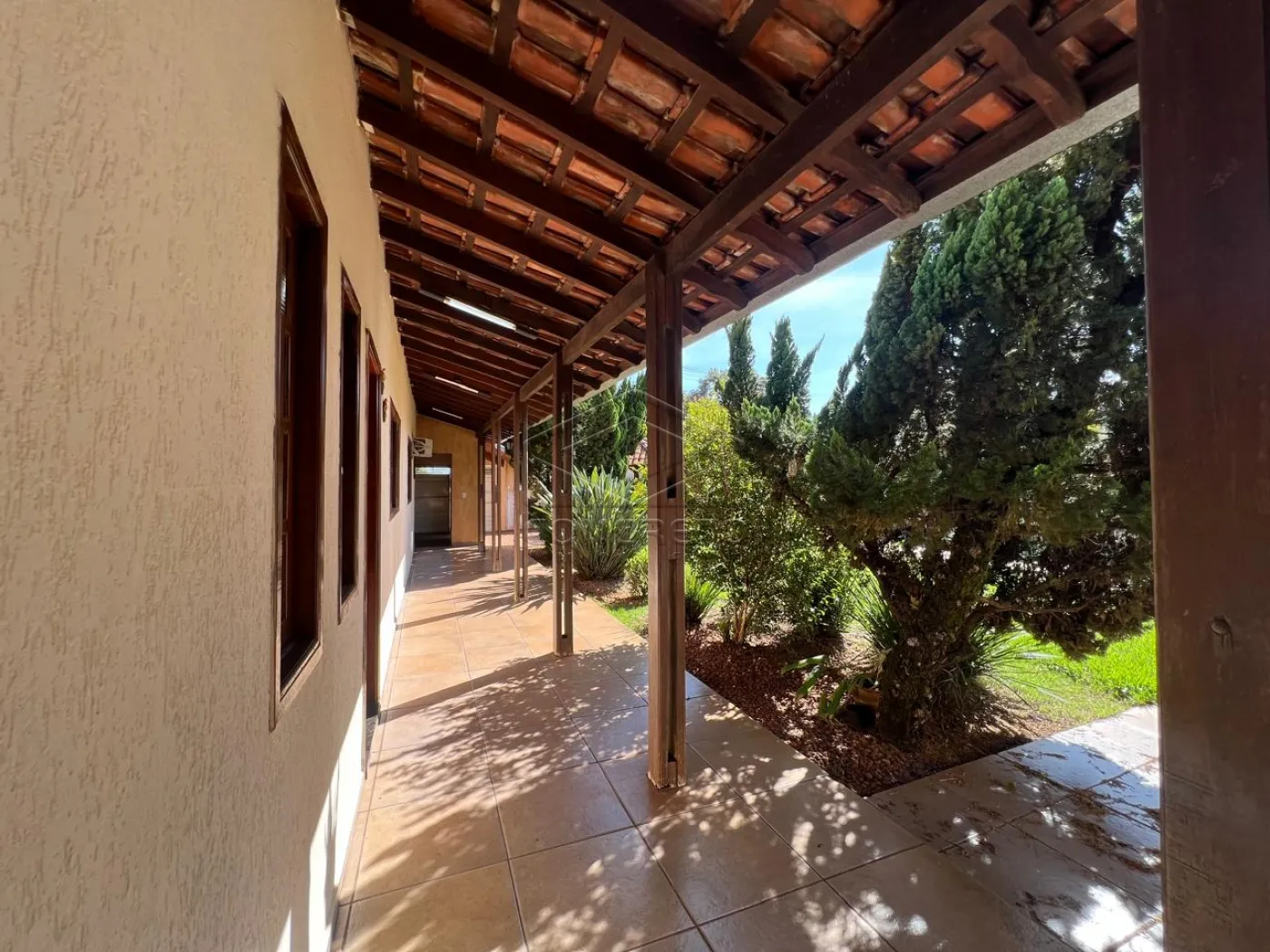 Alugar Casa / Padr&atilde;o em Len&ccedil;&oacute;is Paulista R$ 3.000,00 - Foto 5