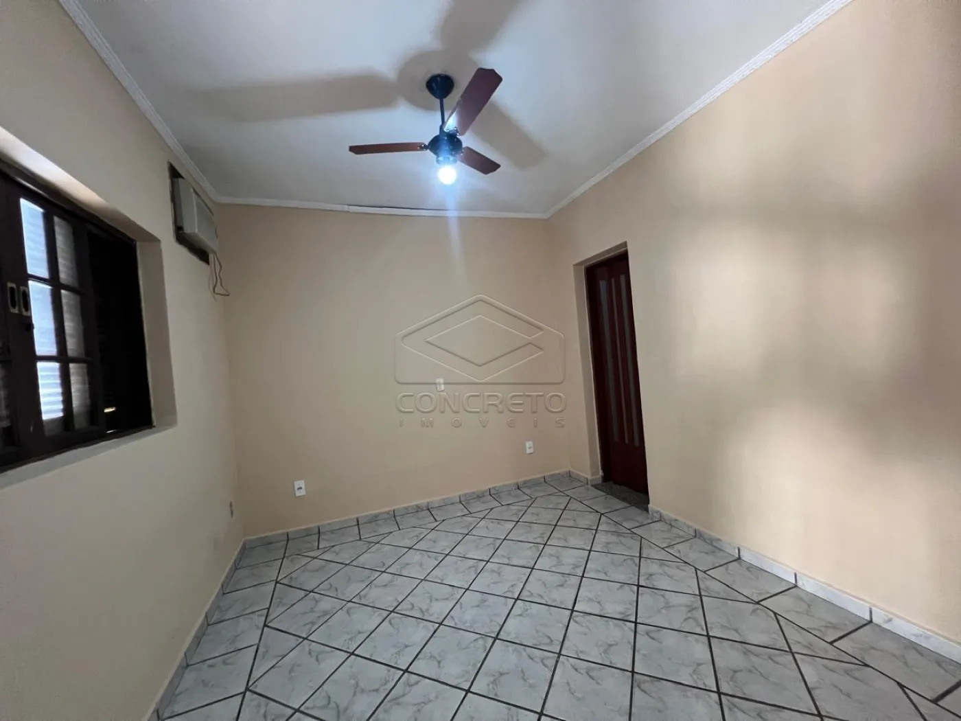Alugar Casa / Padr&atilde;o em Len&ccedil;&oacute;is Paulista R$ 3.000,00 - Foto 7