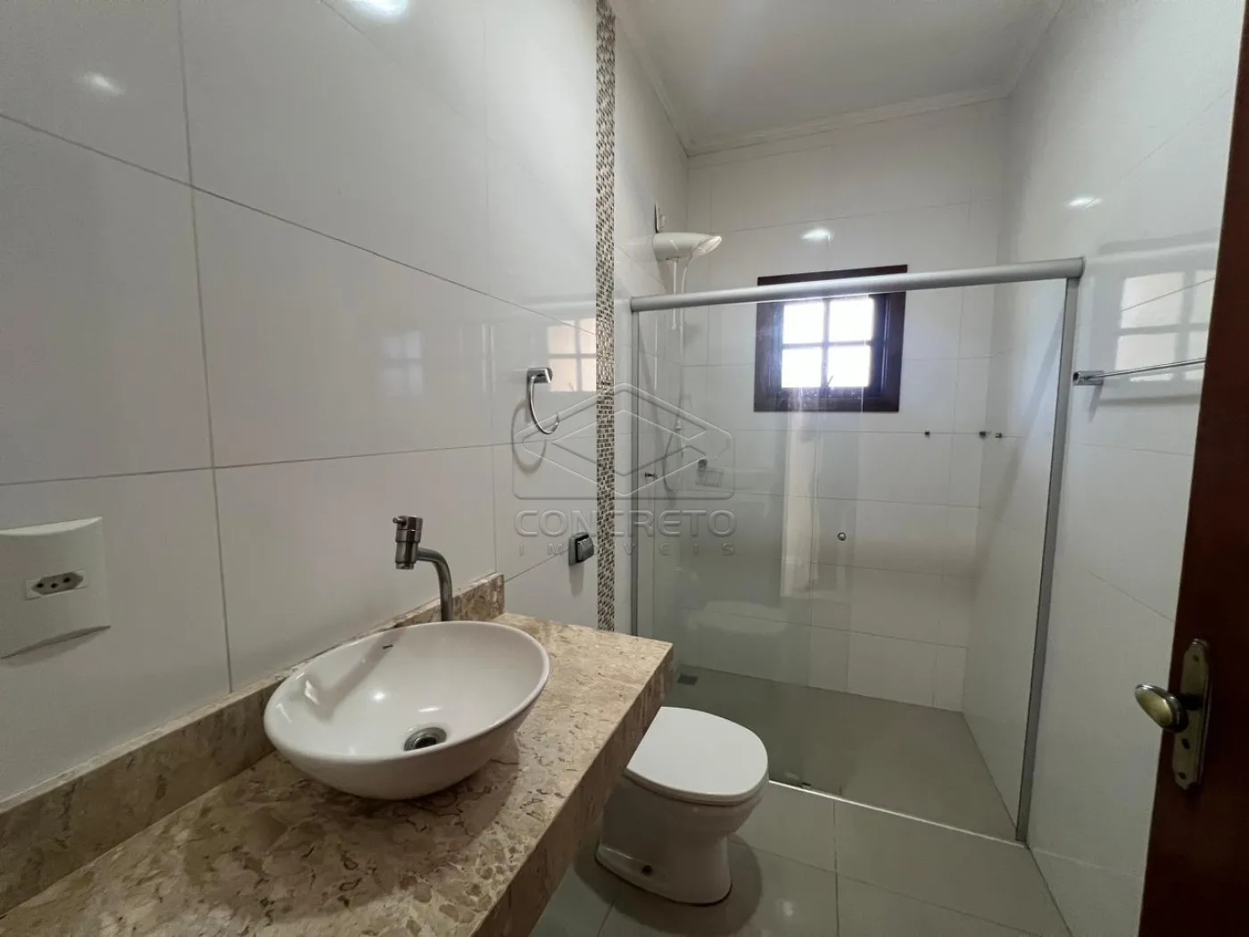 Alugar Casa / Padr&atilde;o em Len&ccedil;&oacute;is Paulista R$ 3.000,00 - Foto 12