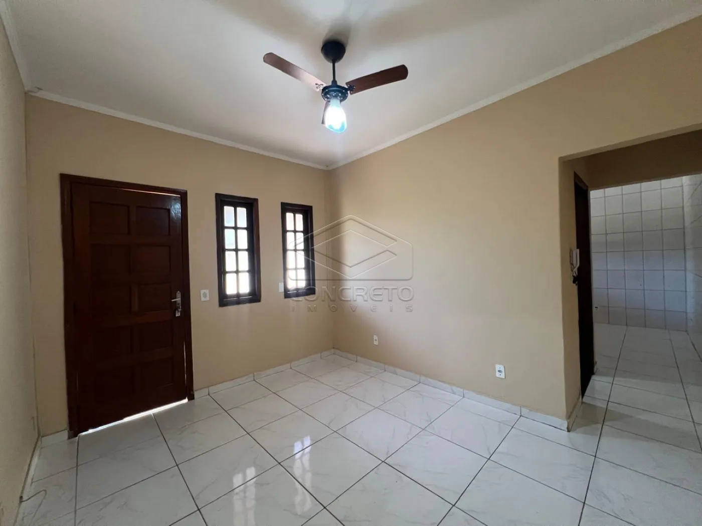 Alugar Casa / Padr&atilde;o em Len&ccedil;&oacute;is Paulista R$ 3.000,00 - Foto 14