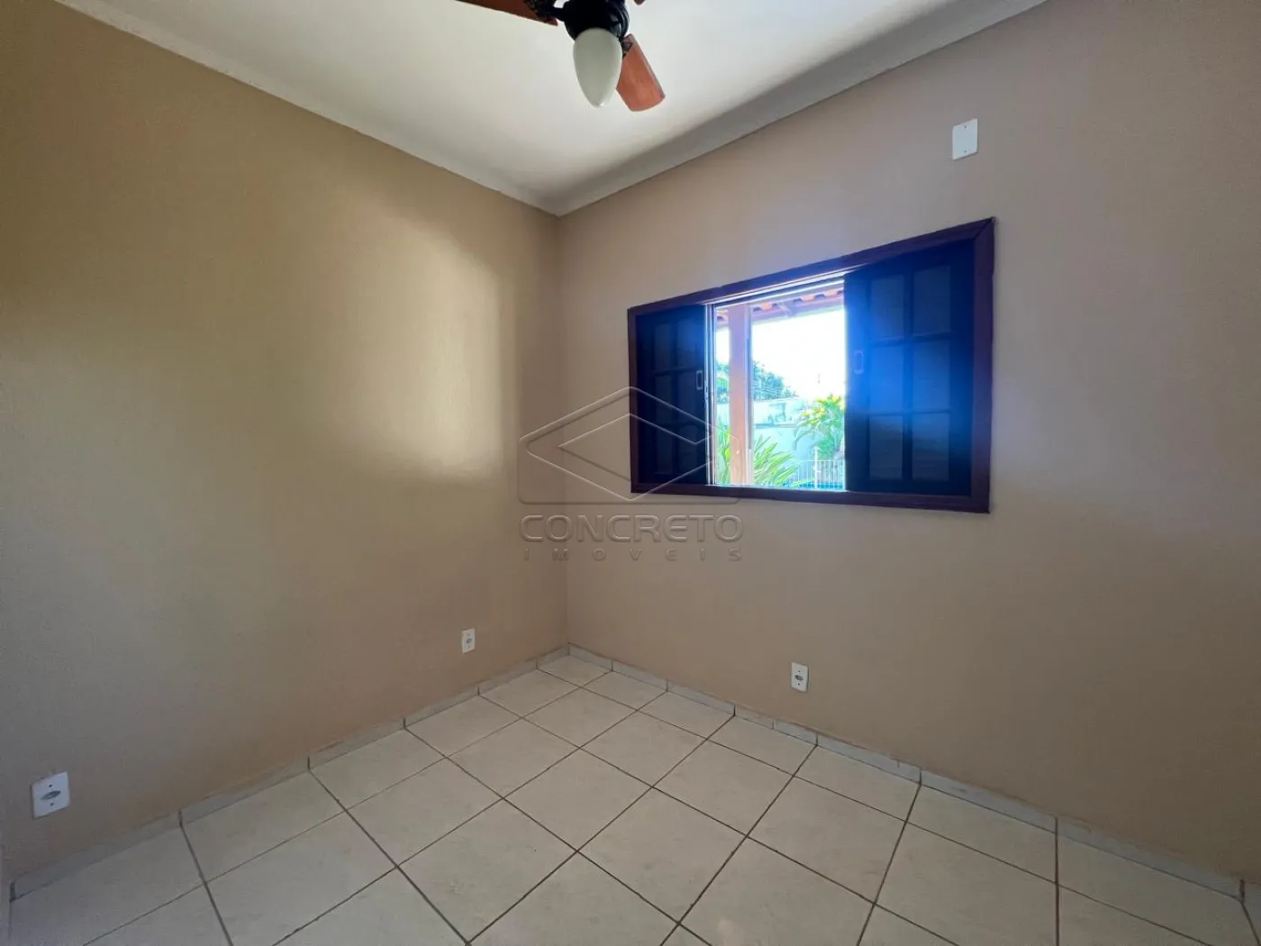 Alugar Casa / Padr&atilde;o em Len&ccedil;&oacute;is Paulista R$ 3.000,00 - Foto 15