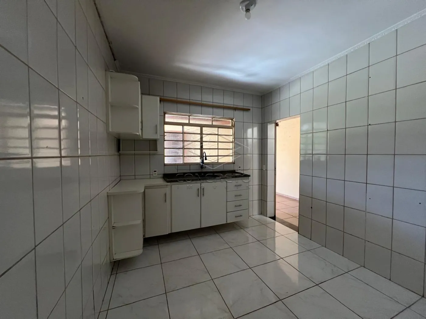 Alugar Casa / Padr&atilde;o em Len&ccedil;&oacute;is Paulista R$ 3.000,00 - Foto 24