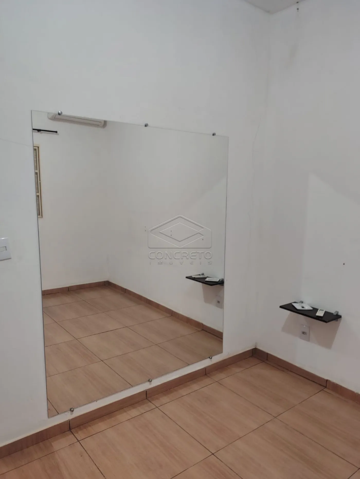 Alugar Casa / Resid&ecirc;ncia em Len&ccedil;&oacute;is Paulista R$ 1.500,00 - Foto 5