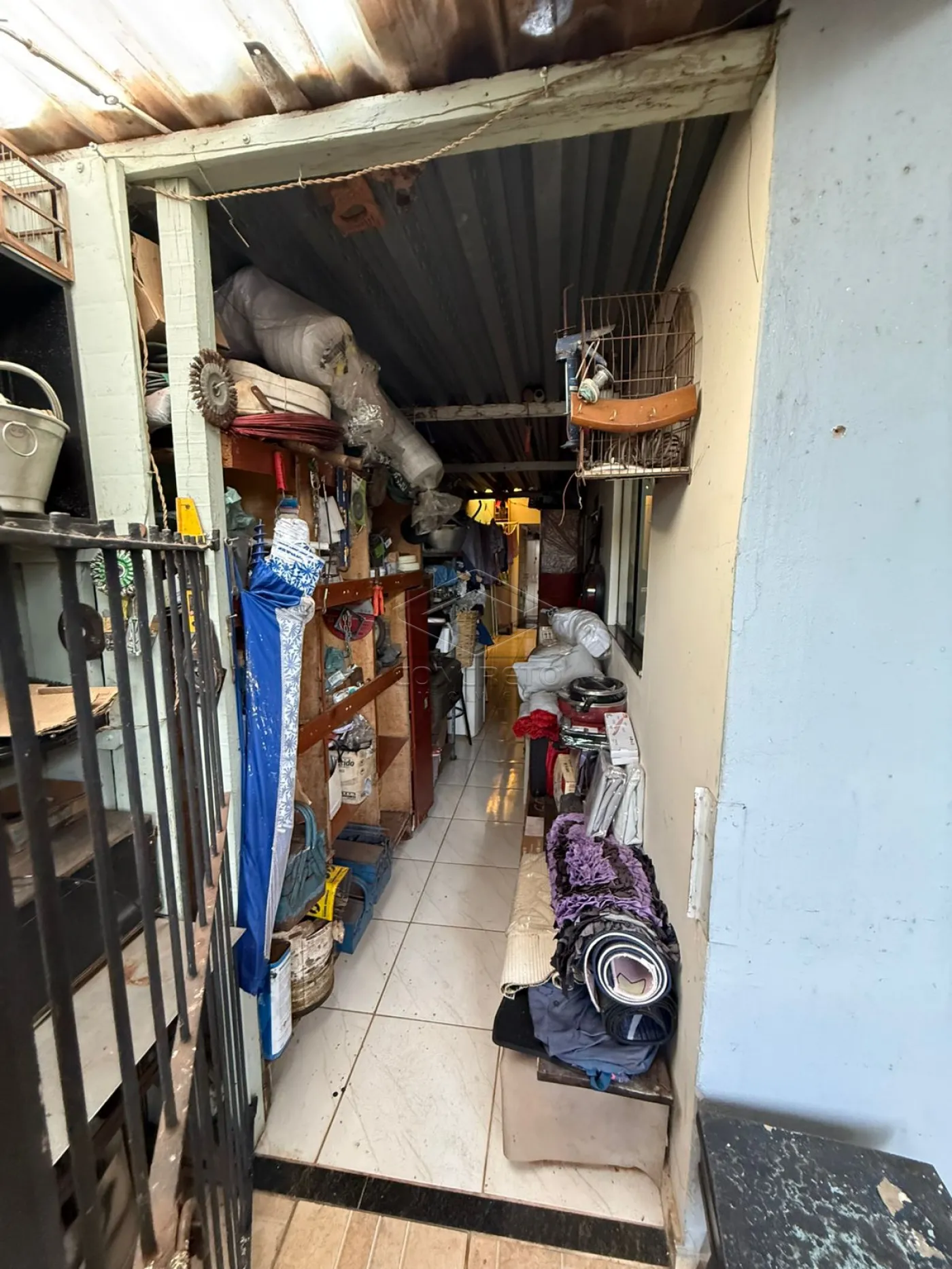 Comprar Casa / Padr&atilde;o em Len&ccedil;&oacute;is Paulista R$ 450.000,00 - Foto 1