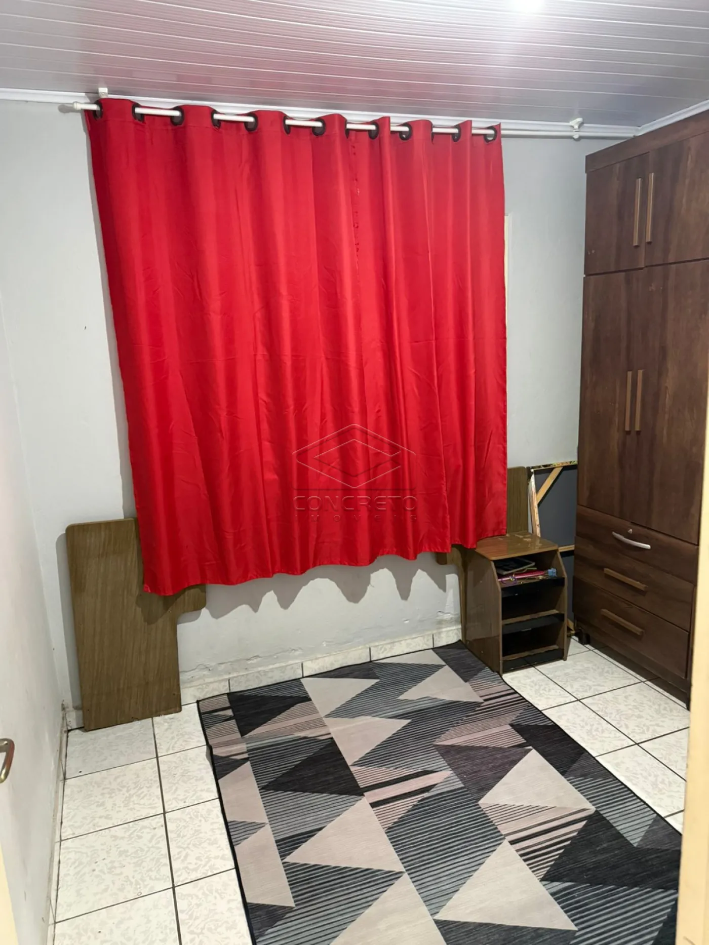 Comprar Casa / Padr&atilde;o em Len&ccedil;&oacute;is Paulista R$ 450.000,00 - Foto 4