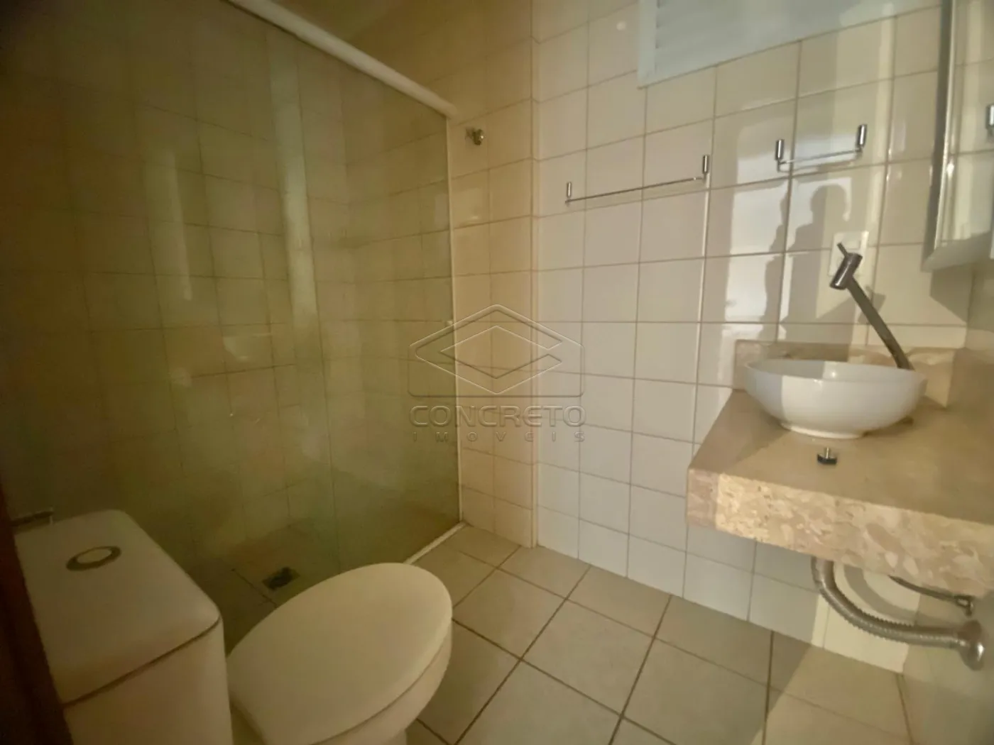 Alugar Apartamento / Padr&atilde;o em Ja&uacute; R$ 1.480,00 - Foto 7