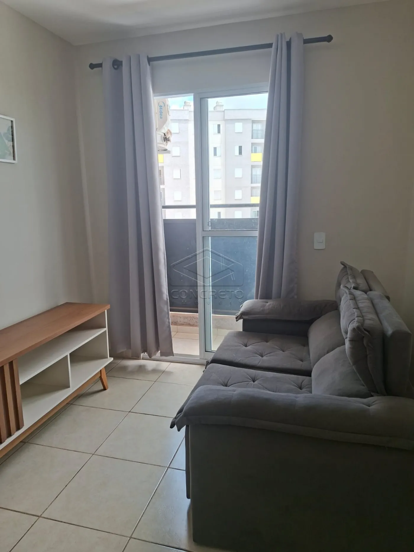 Alugar Apartamento / Mobiliado em Len&ccedil;&oacute;is Paulista R$ 1.950,00 - Foto 3