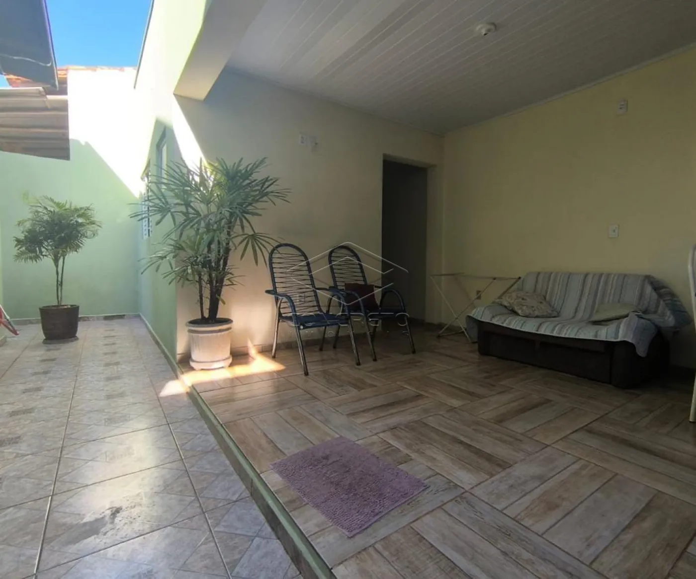 Alugar Casa / Resid&ecirc;ncia em Len&ccedil;&oacute;is Paulista R$ 2.800,00 - Foto 1