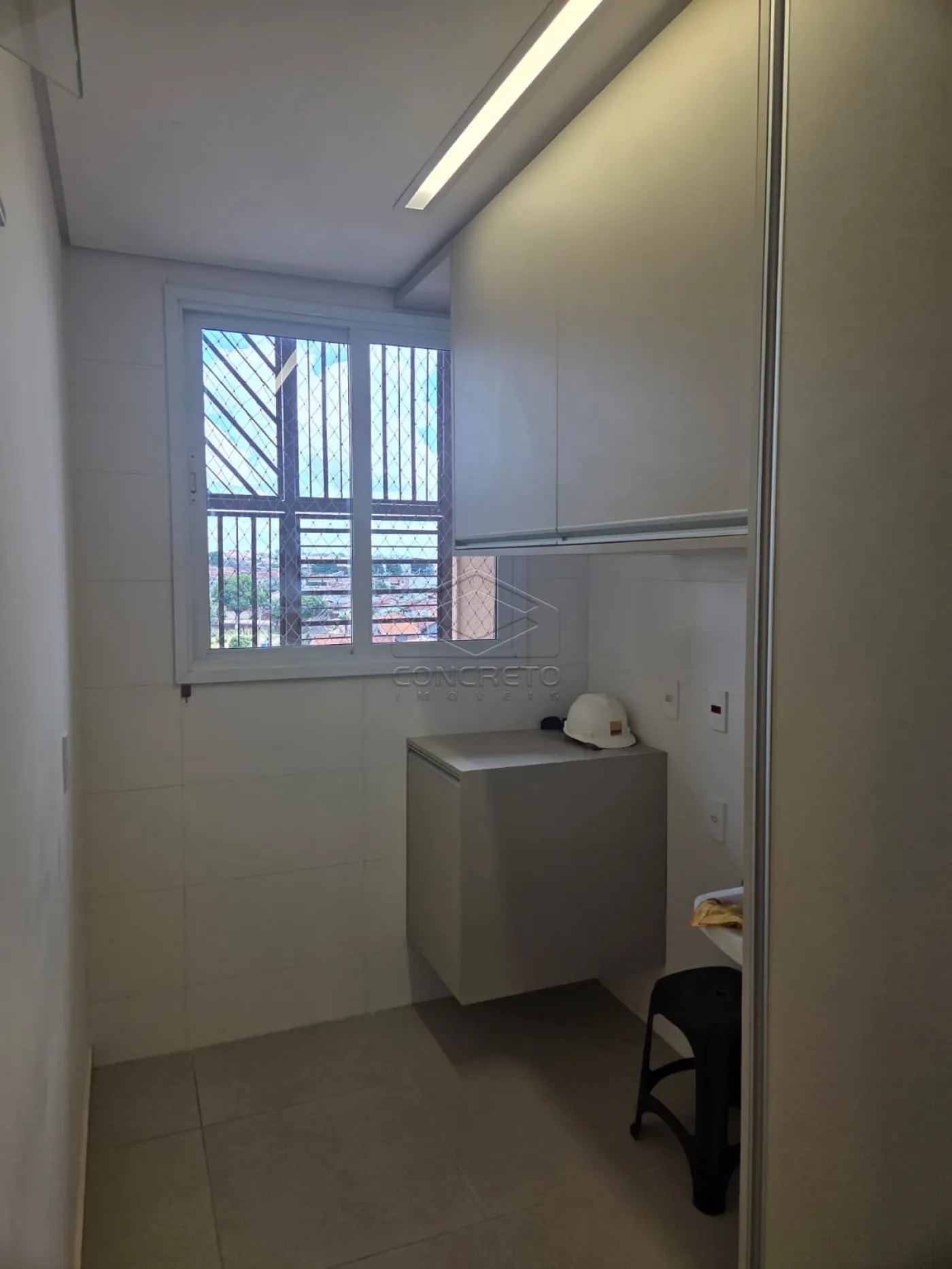Alugar Apartamento / Padr&atilde;o em Len&ccedil;&oacute;is Paulista R$ 3.300,00 - Foto 8