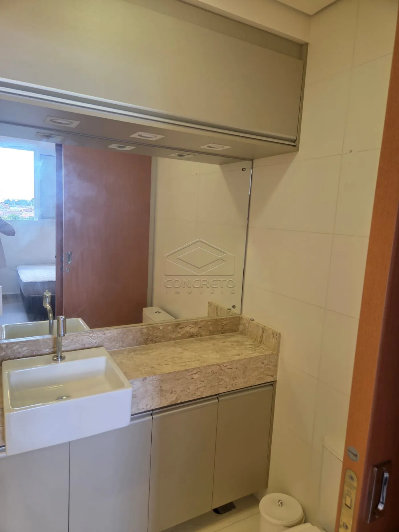 Alugar Apartamento / Padr&atilde;o em Len&ccedil;&oacute;is Paulista R$ 3.300,00 - Foto 9