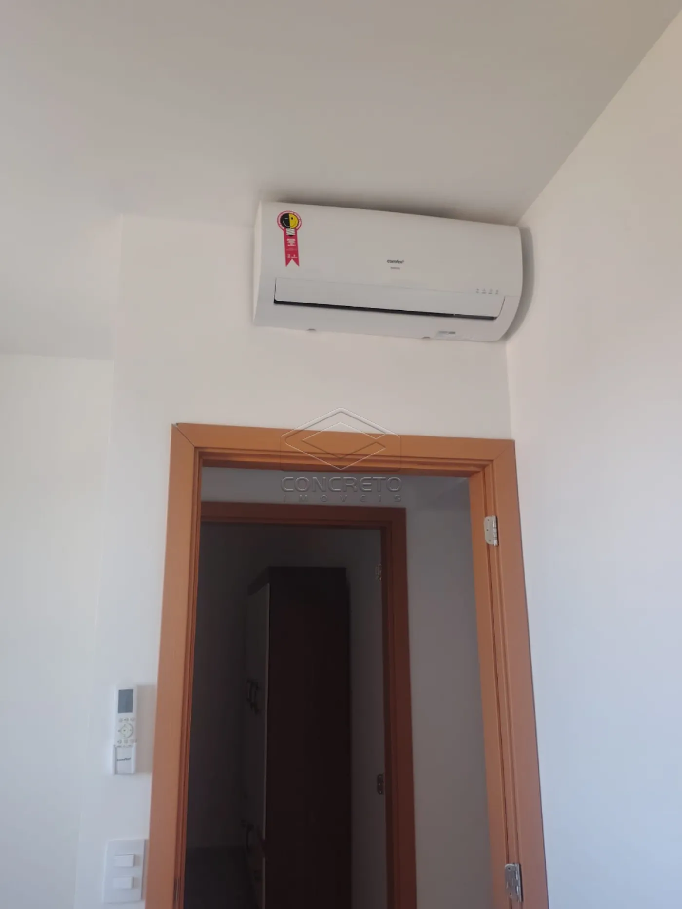 Alugar Apartamento / Padr&atilde;o em Len&ccedil;&oacute;is Paulista R$ 2.800,00 - Foto 2