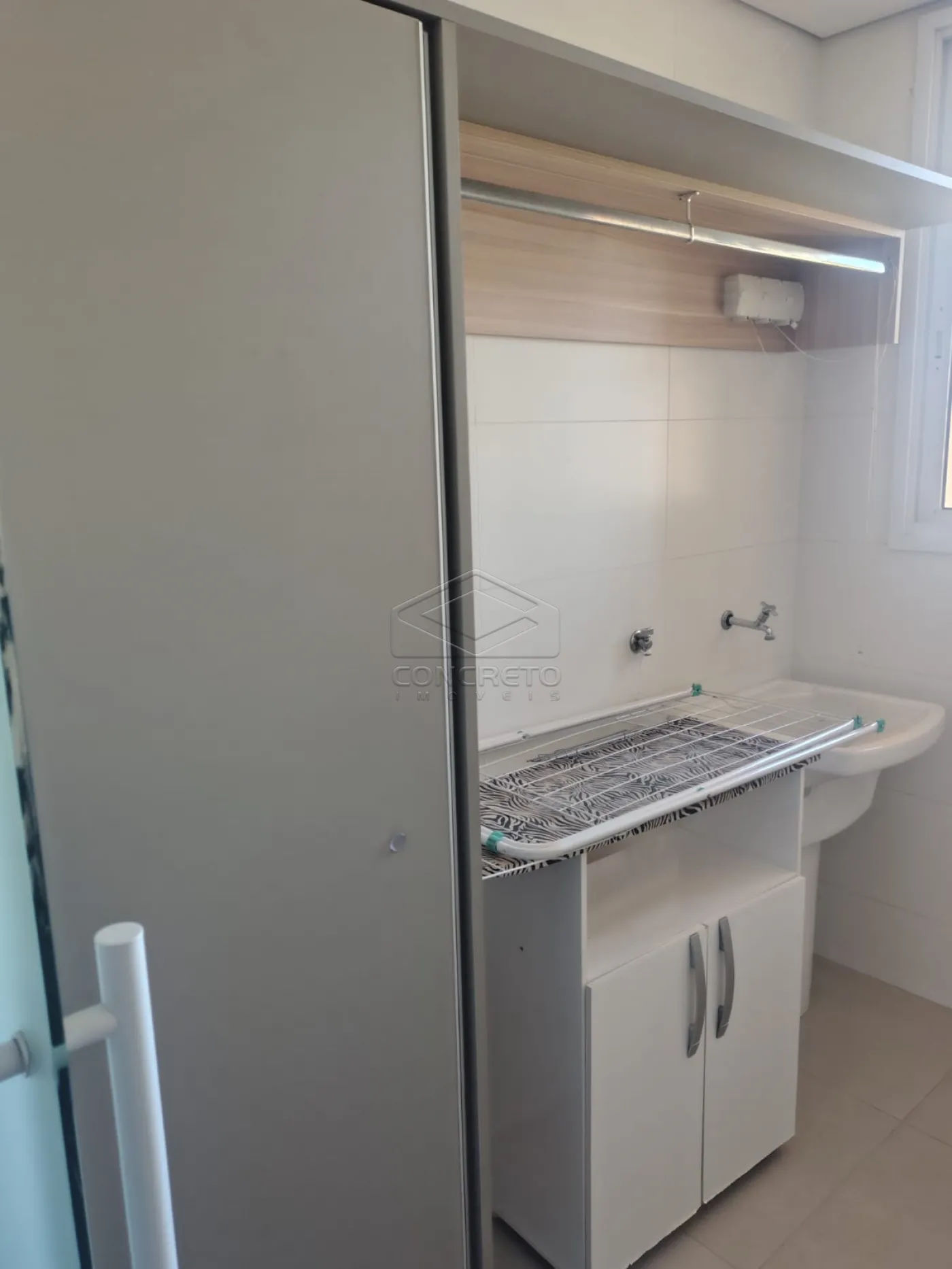 Alugar Apartamento / Padr&atilde;o em Len&ccedil;&oacute;is Paulista R$ 2.800,00 - Foto 5