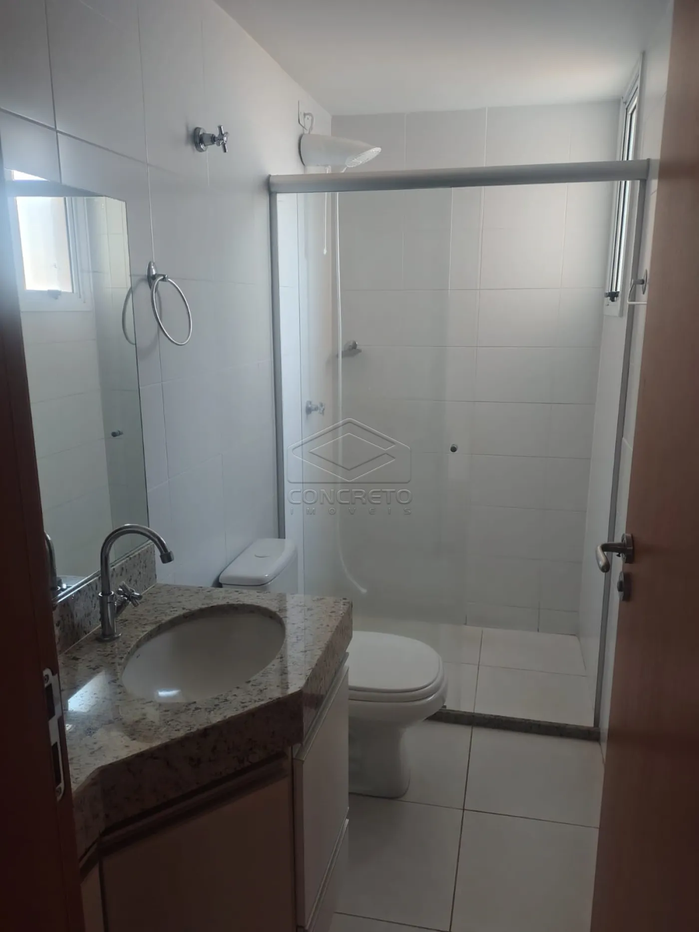 Alugar Apartamento / Padr&atilde;o em Len&ccedil;&oacute;is Paulista R$ 2.500,00 - Foto 2