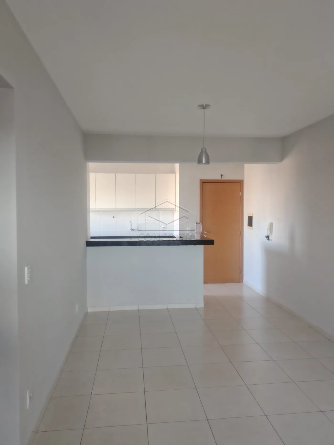 Alugar Apartamento / Padr&atilde;o em Len&ccedil;&oacute;is Paulista R$ 2.500,00 - Foto 4