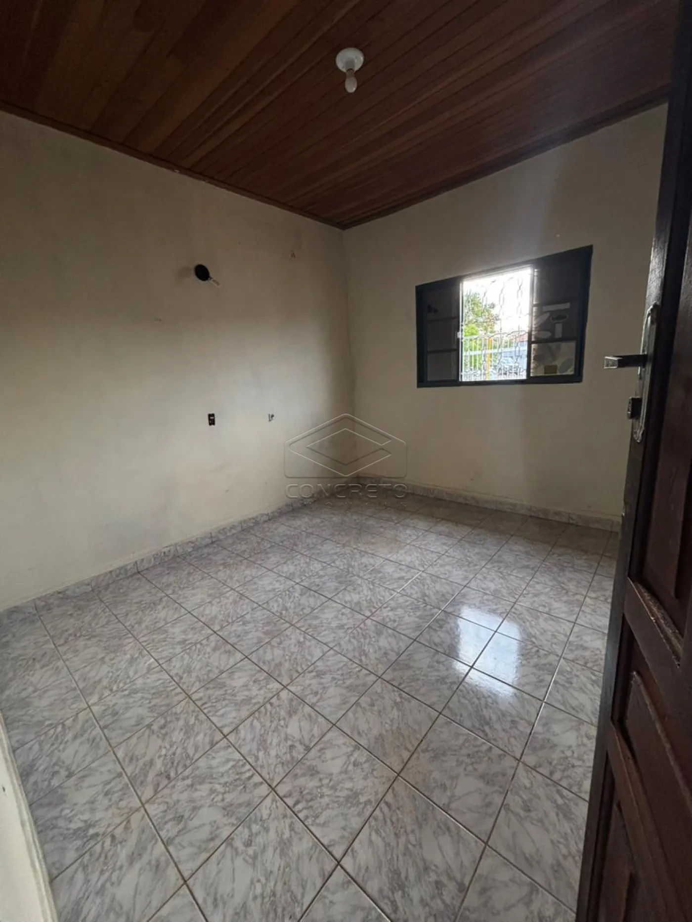 Alugar Casa / Resid&ecirc;ncia em Len&ccedil;&oacute;is Paulista R$ 2.000,00 - Foto 9
