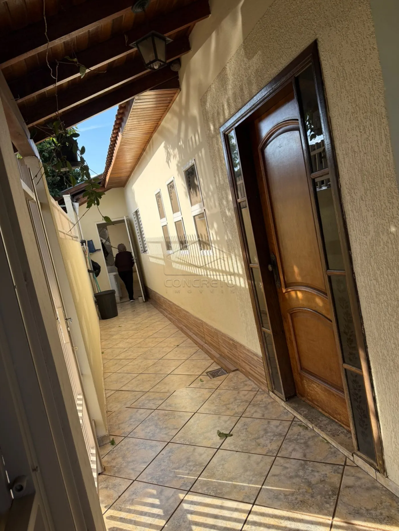 Comprar Casa / Resid&ecirc;ncia em Len&ccedil;&oacute;is Paulista R$ 550.000,00 - Foto 2