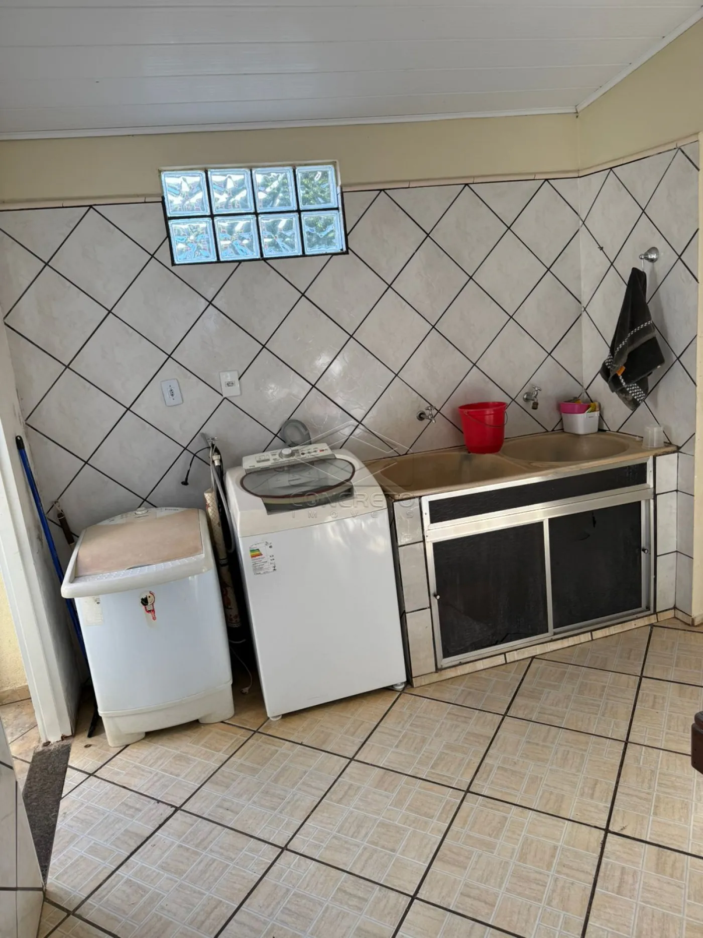 Comprar Casa / Resid&ecirc;ncia em Len&ccedil;&oacute;is Paulista R$ 550.000,00 - Foto 3