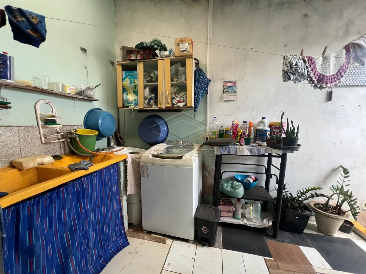 Comprar Casa / Resid&ecirc;ncia em Len&ccedil;&oacute;is Paulista R$ 400.000,00 - Foto 2