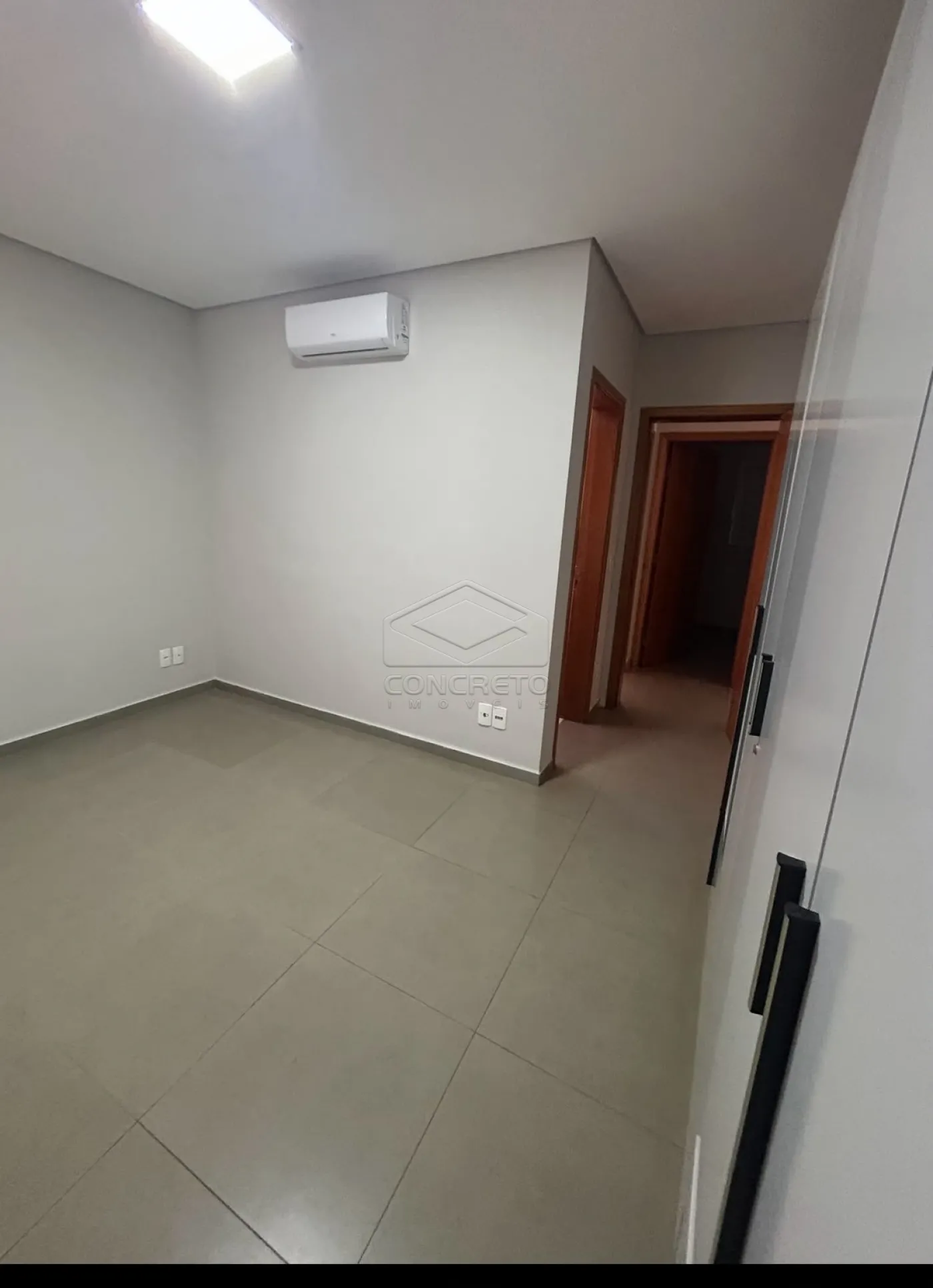 Alugar Apartamento / Mobiliado em Len&ccedil;&oacute;is Paulista R$ 2.800,00 - Foto 4